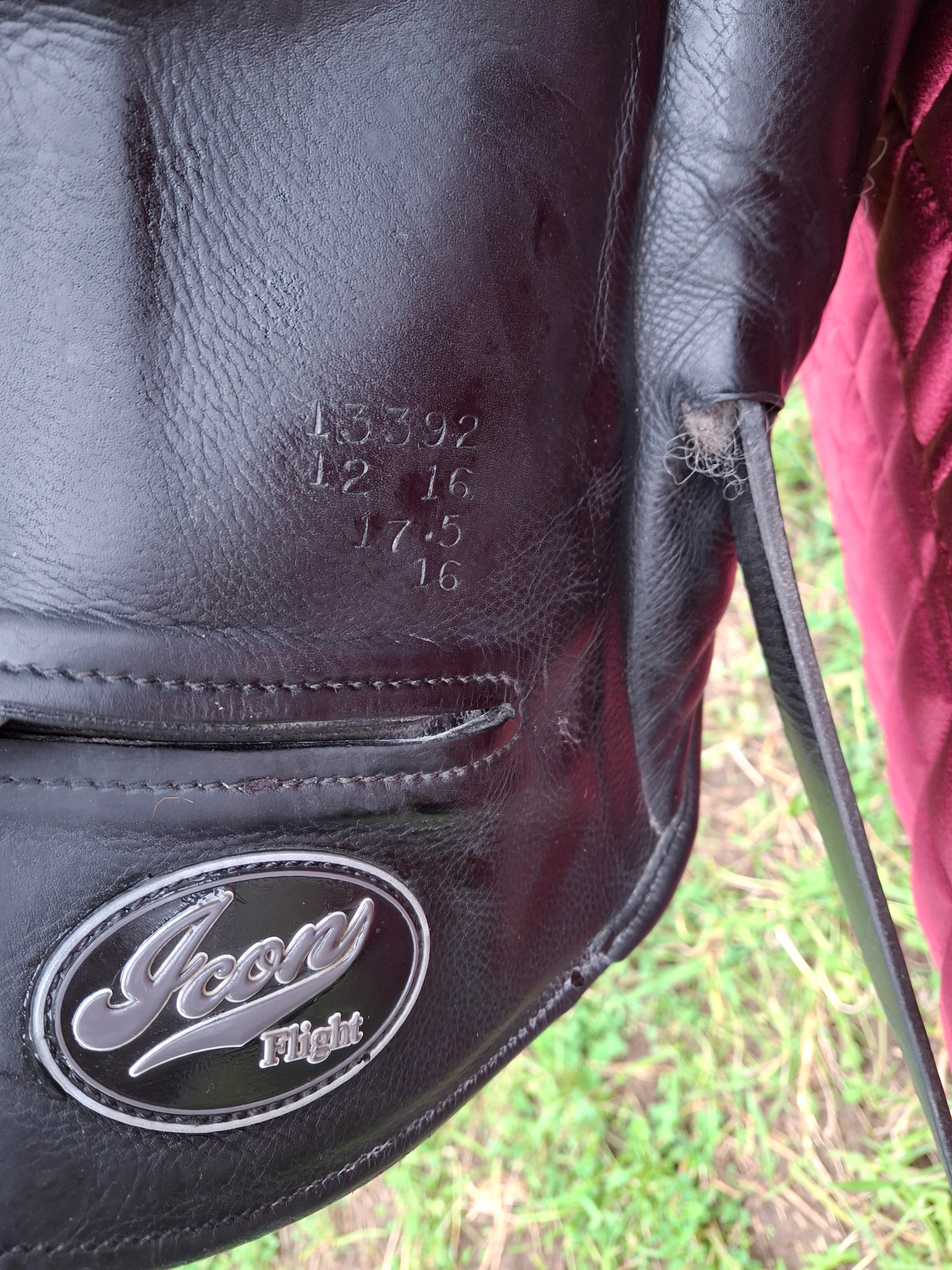 17.5" Used Custom Icon Flight Dressage Saddle