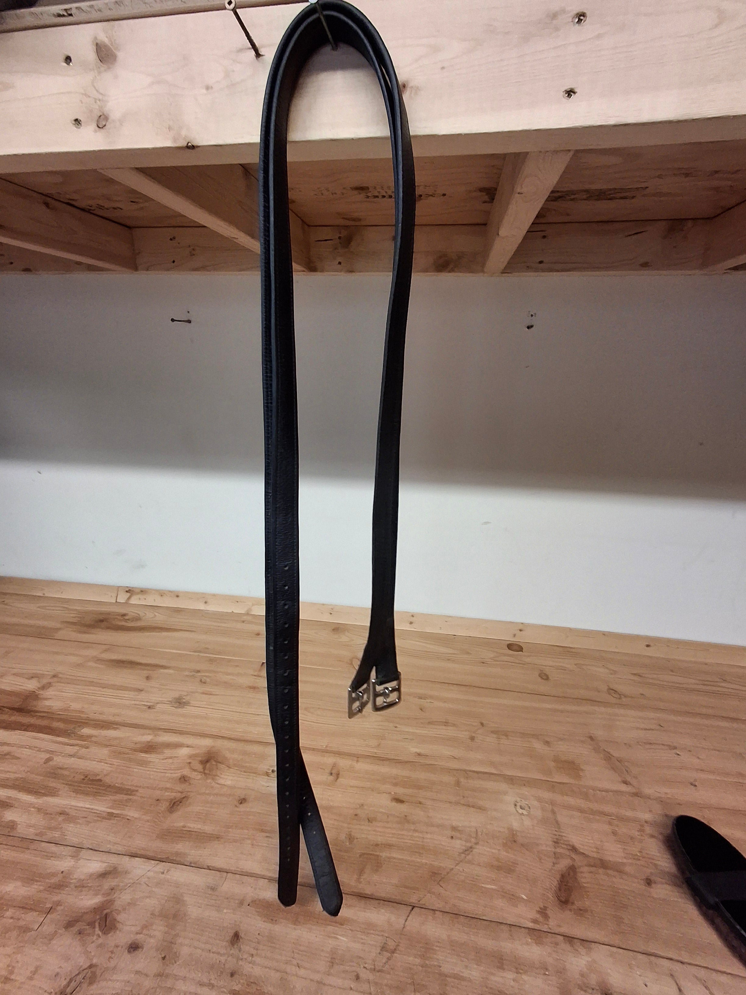 Used HDR Black Stirrup Leathers - 60"