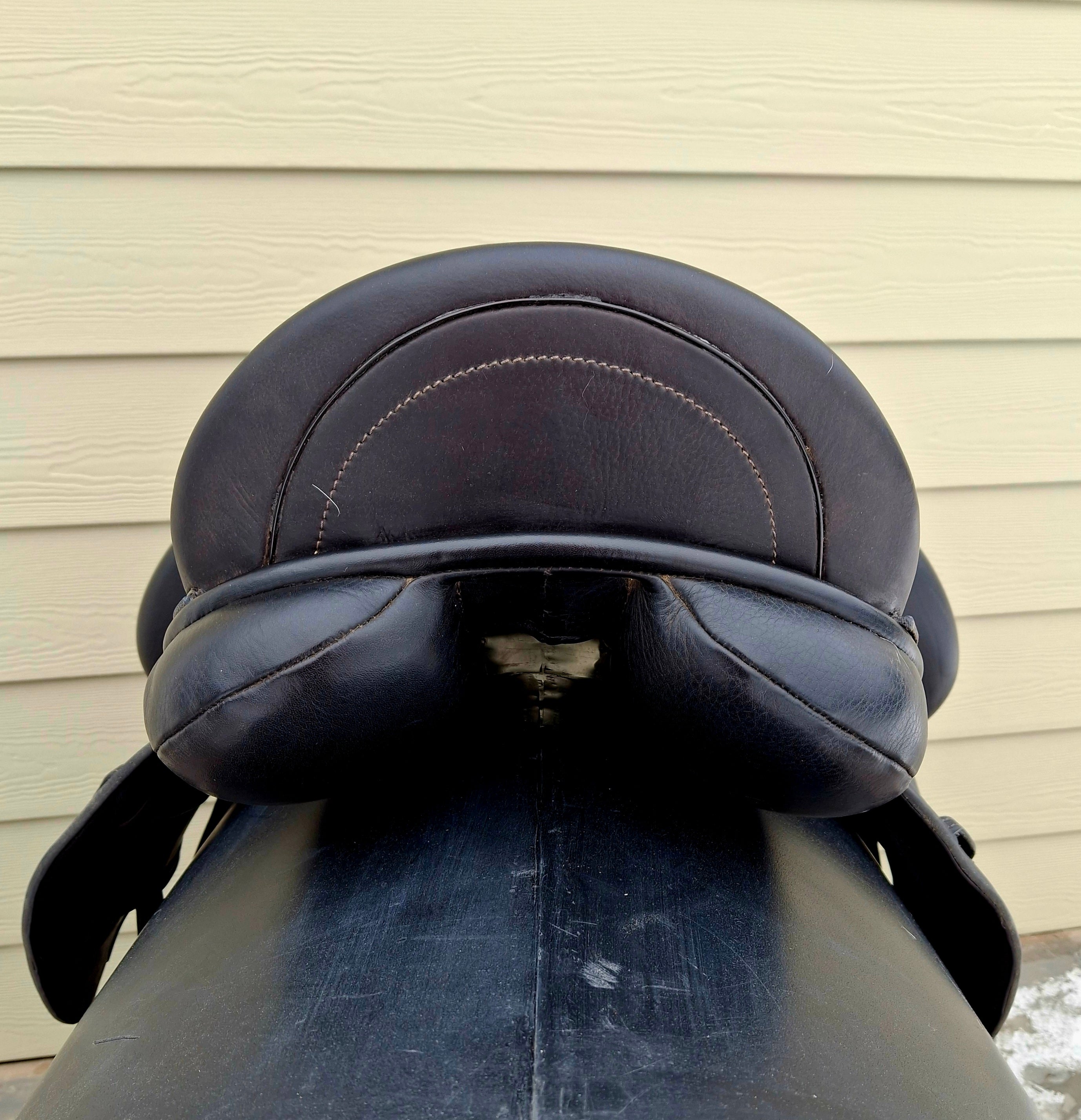 Used 17.5" Custom Icon Flight Dressage Saddle