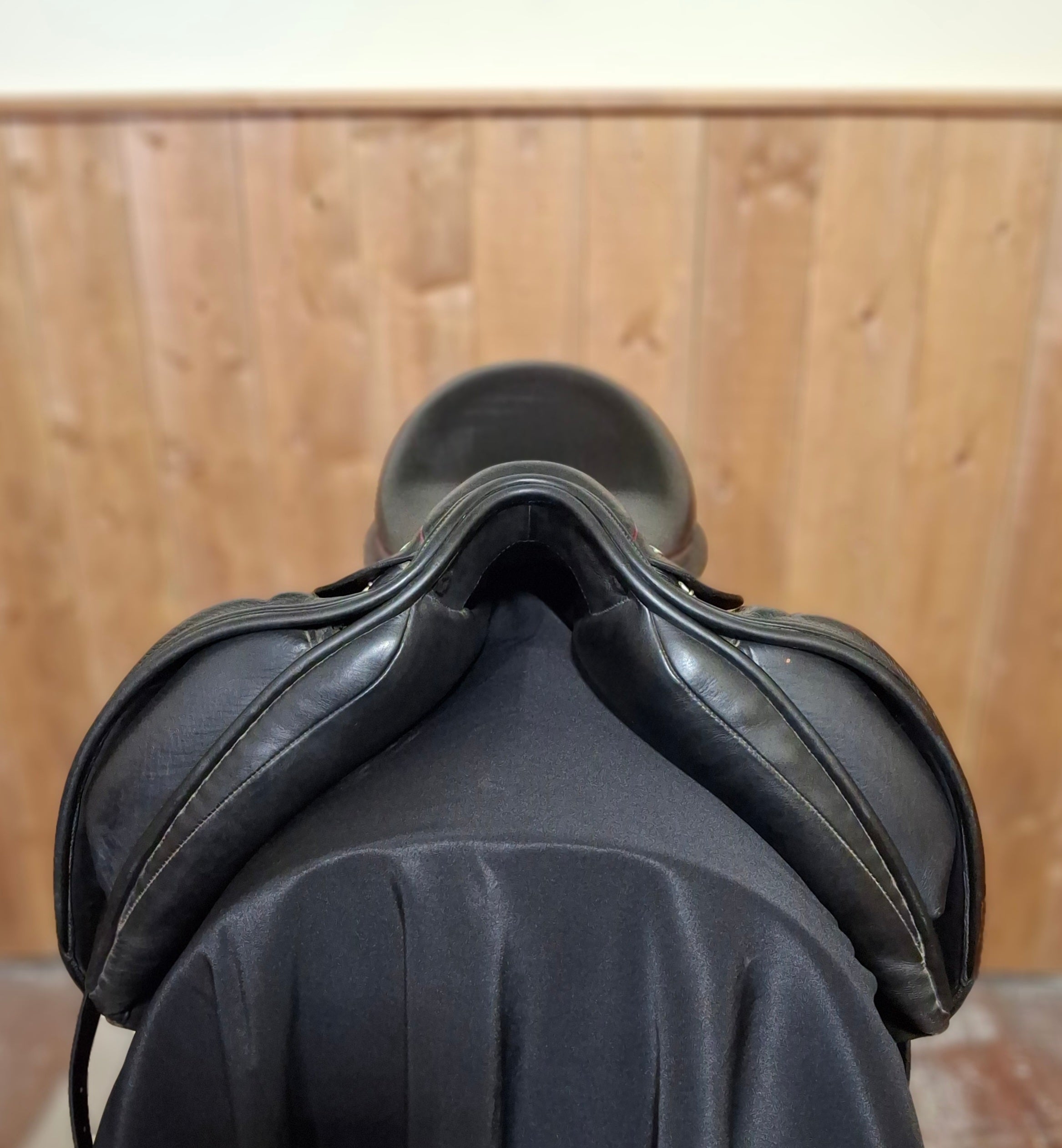 Used Bliss of London Loxley 18" Dressage Saddle