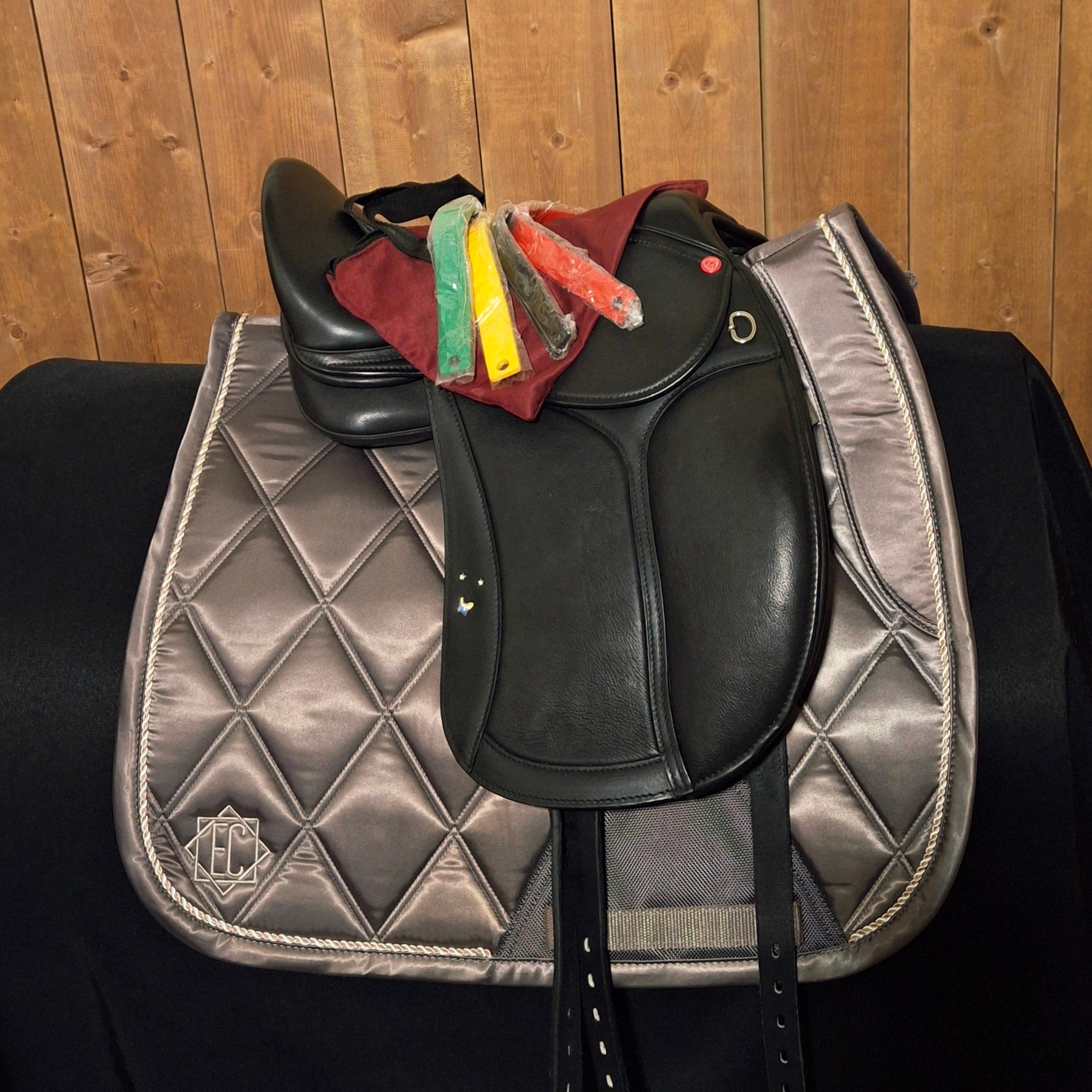 EDIX Tudor Soft Tree Dressage Saddle - Child Version 14"