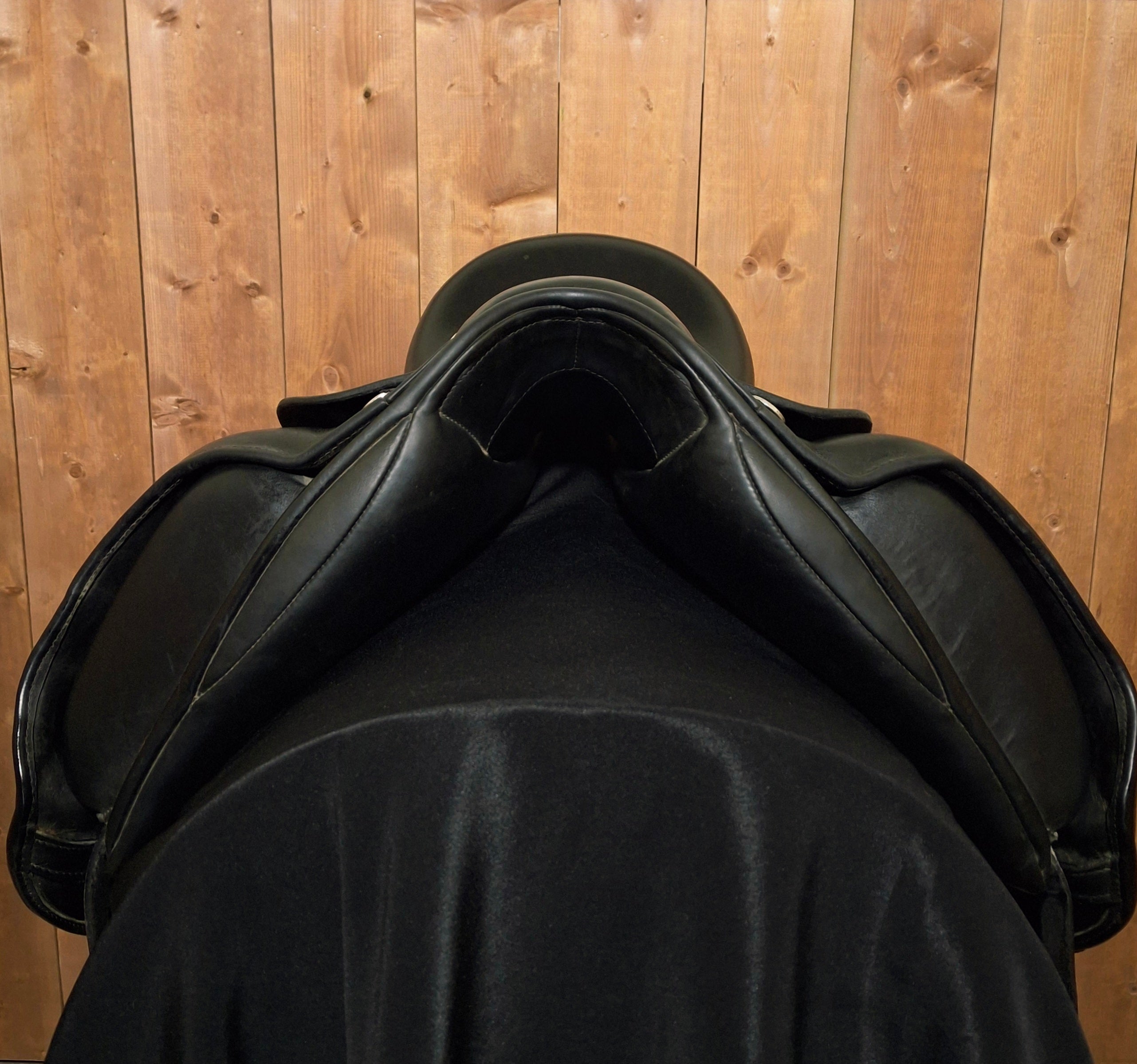 Used 16.5" Dresch Dressage Saddle