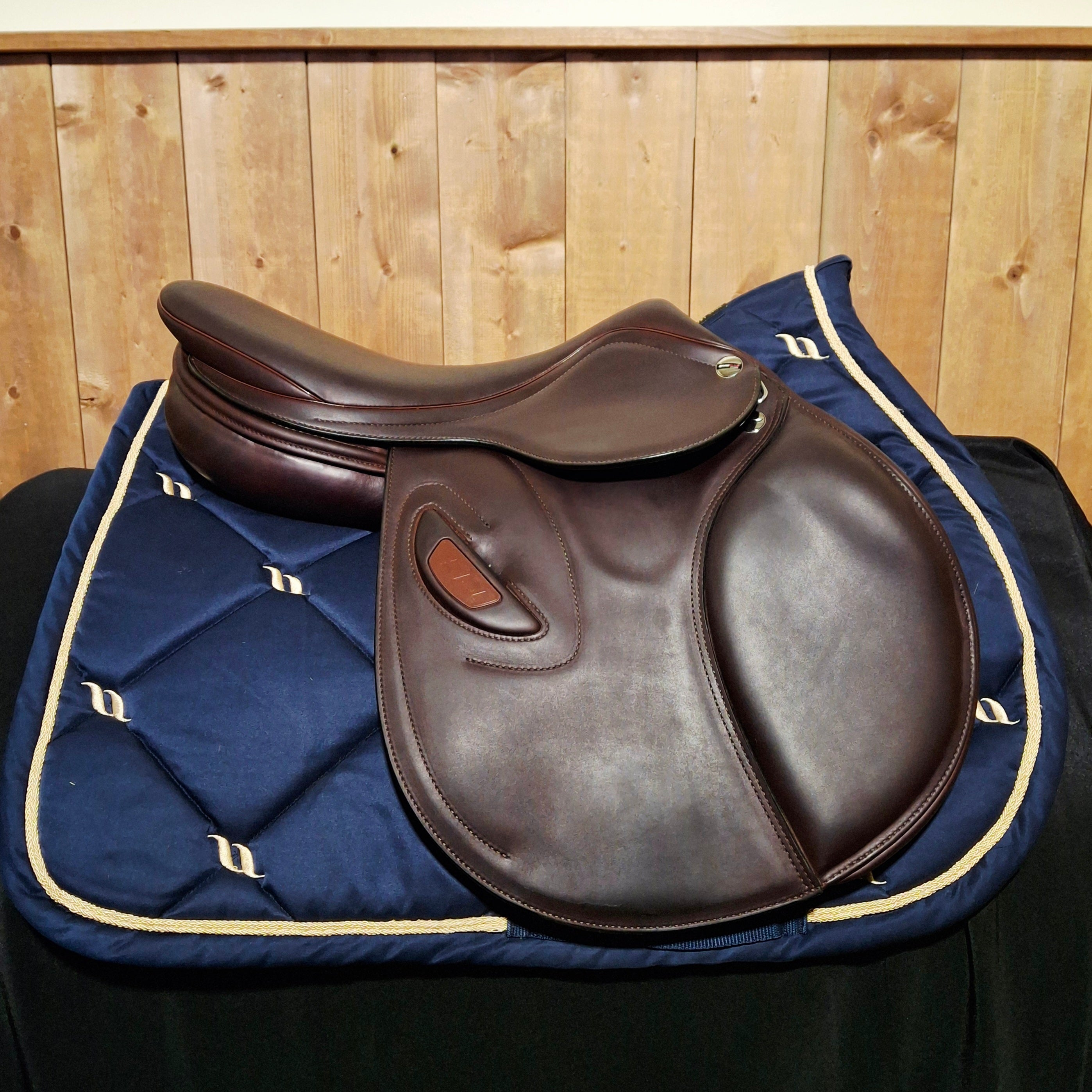 Used 17" Erreplus GTS Jump Saddle
