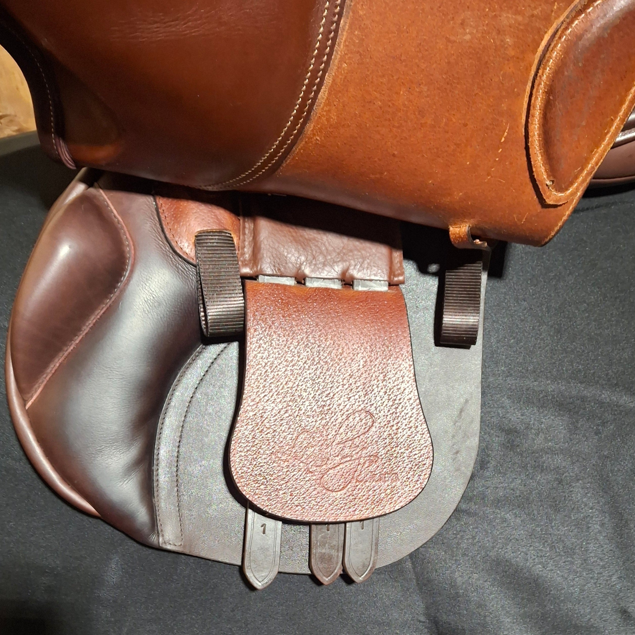 New 17" Loxley by Bliss Jump LX Demo Saddle