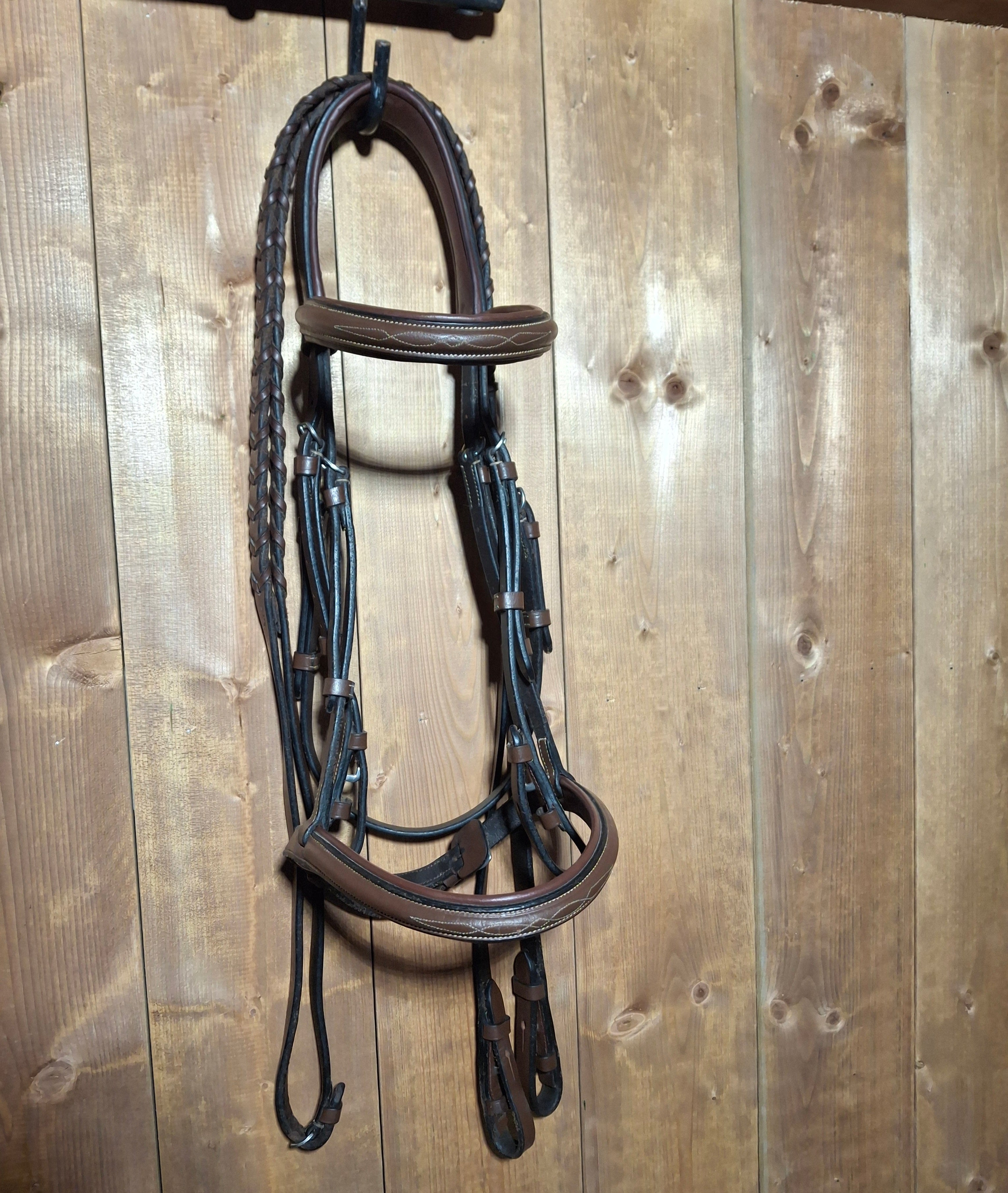 Used HDR Pro Mono Crown Fancy Stitched Bridle Horse Size