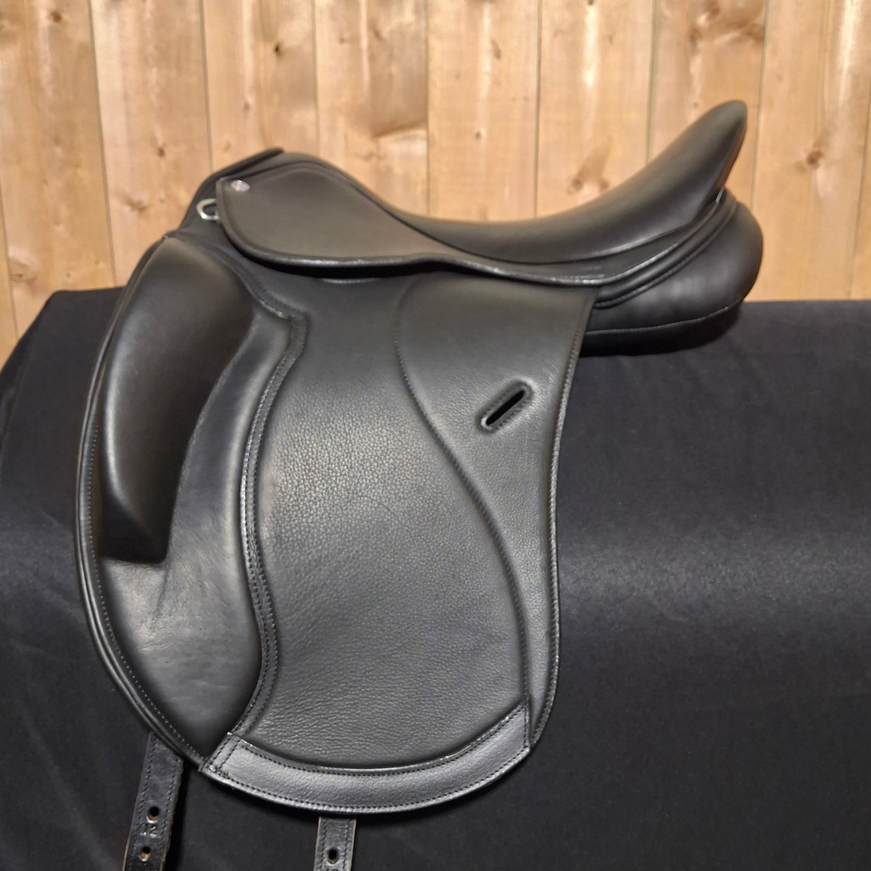 New Cavaletti Collection Monoflap Dressage Saddle