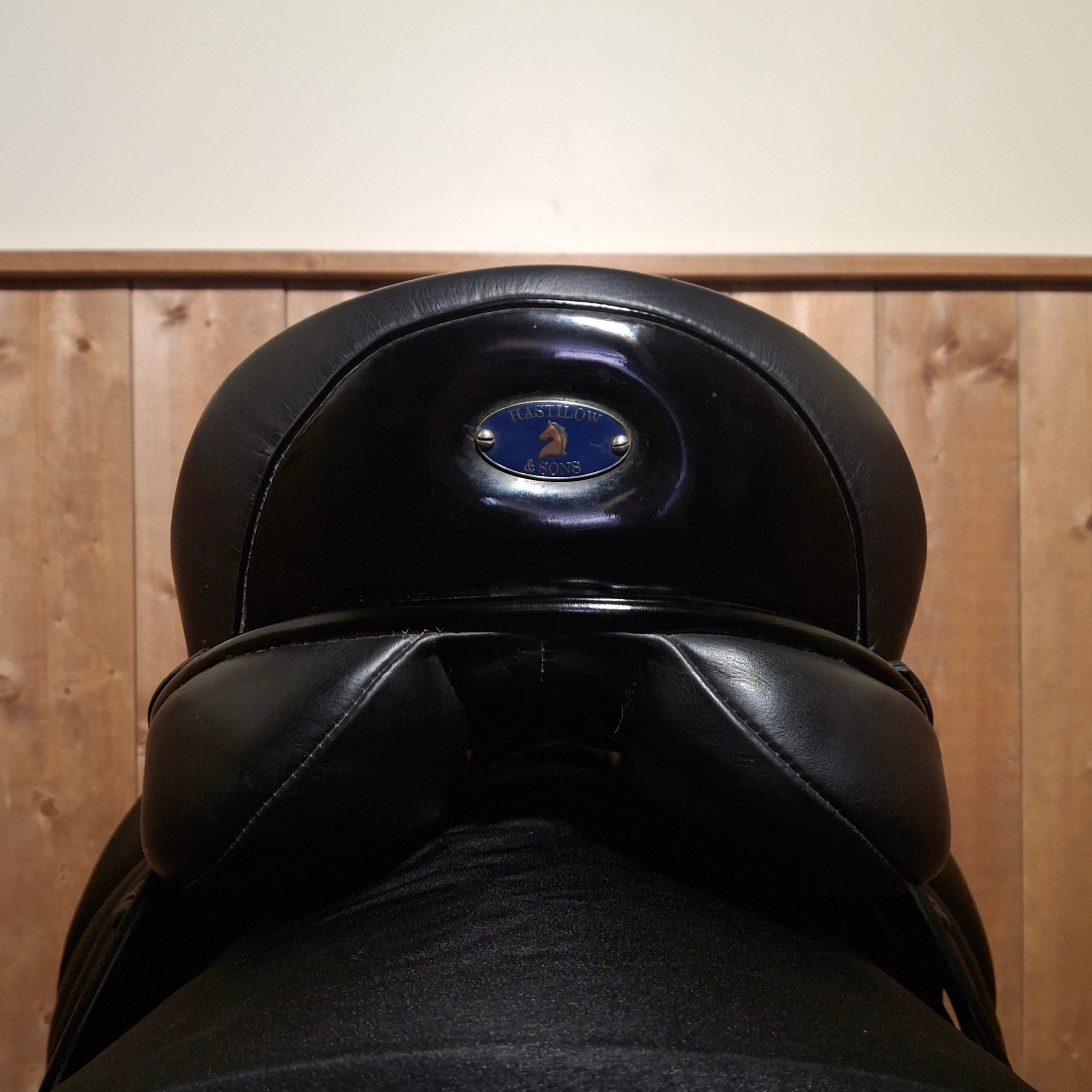Used 18" Hastilow & Sons Bamburgh Dressage Saddle