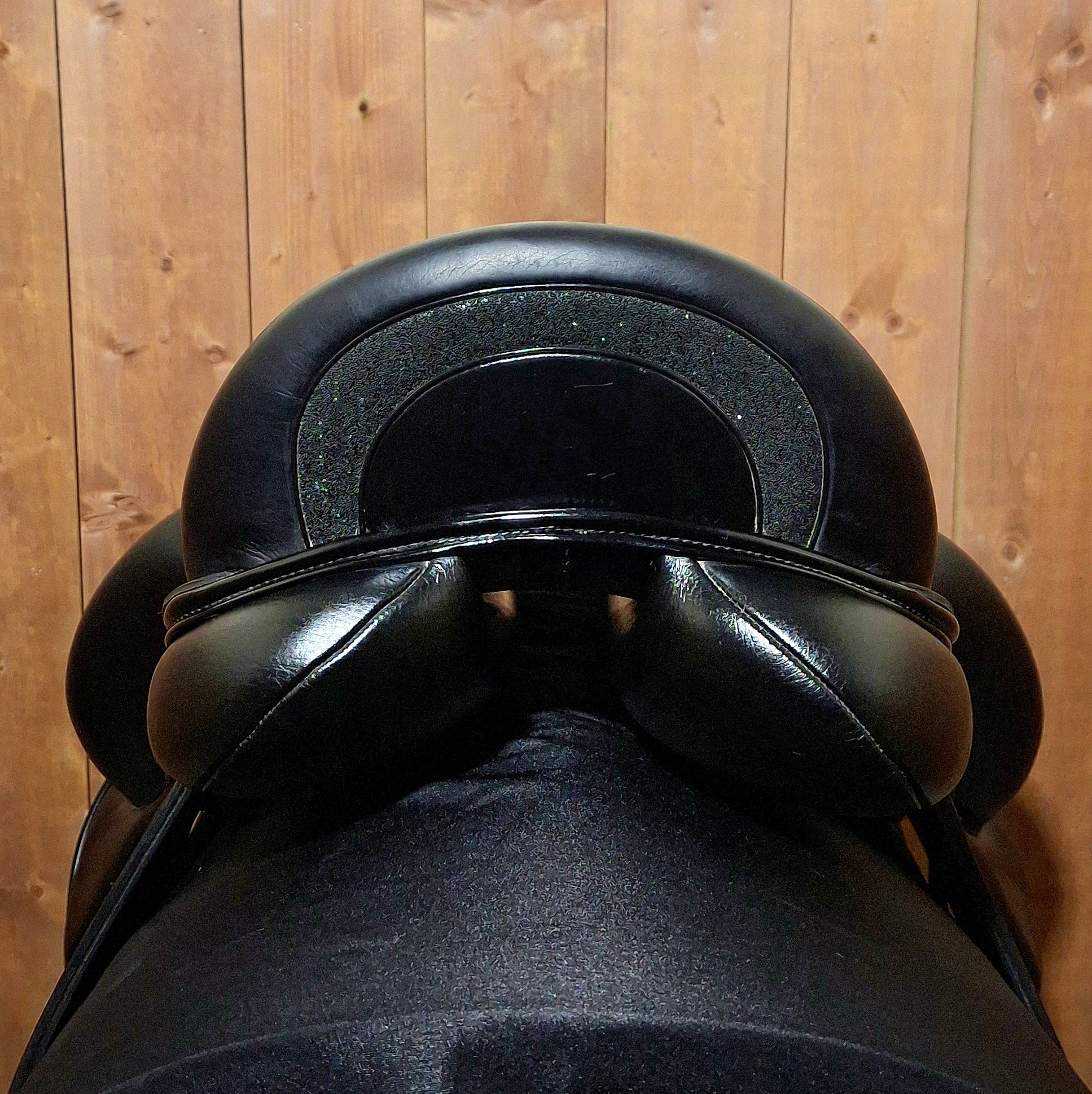 Used 17.5" Custom Everest R Dressage Saddle
