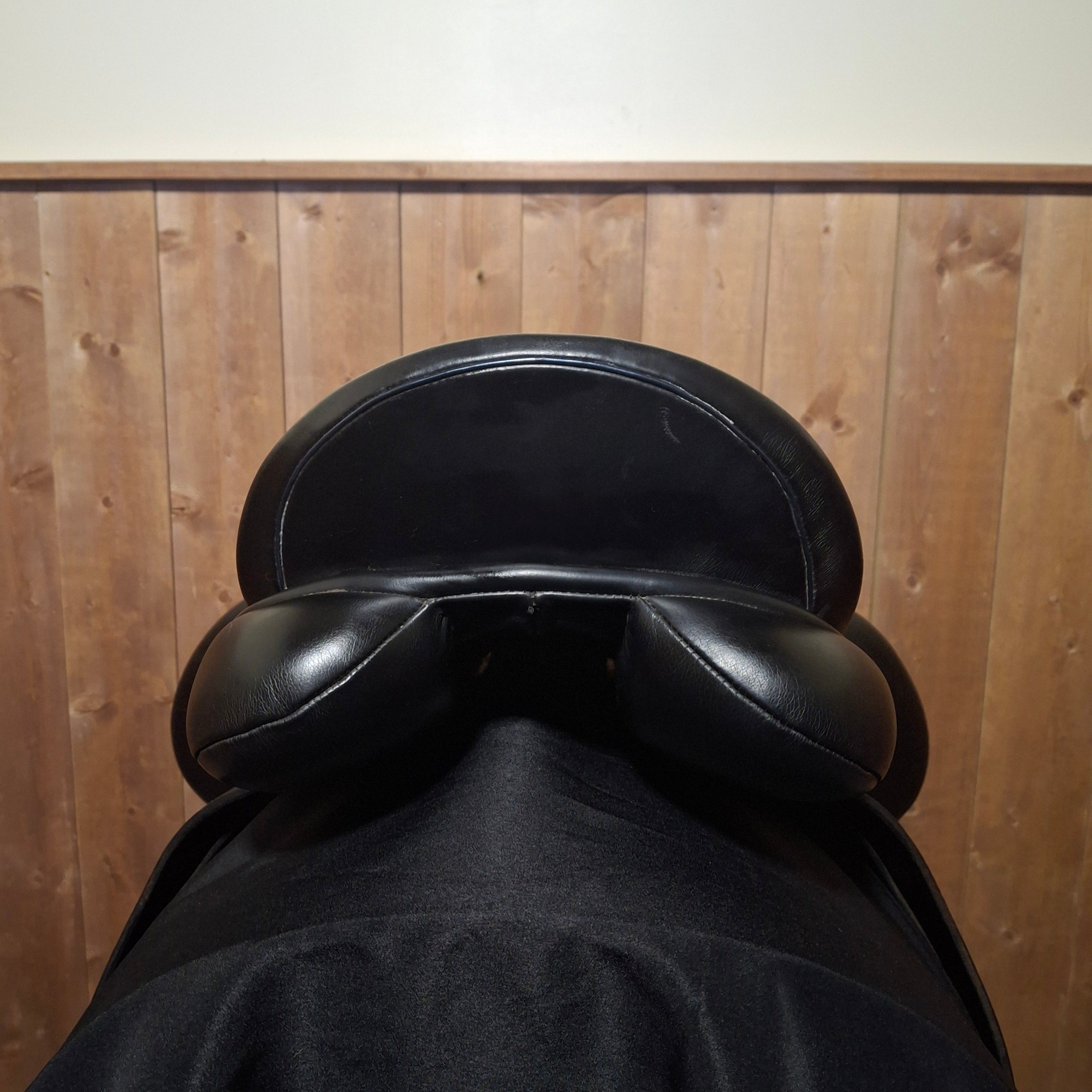 Used 17.5" County Epiphany Dressage Saddle
