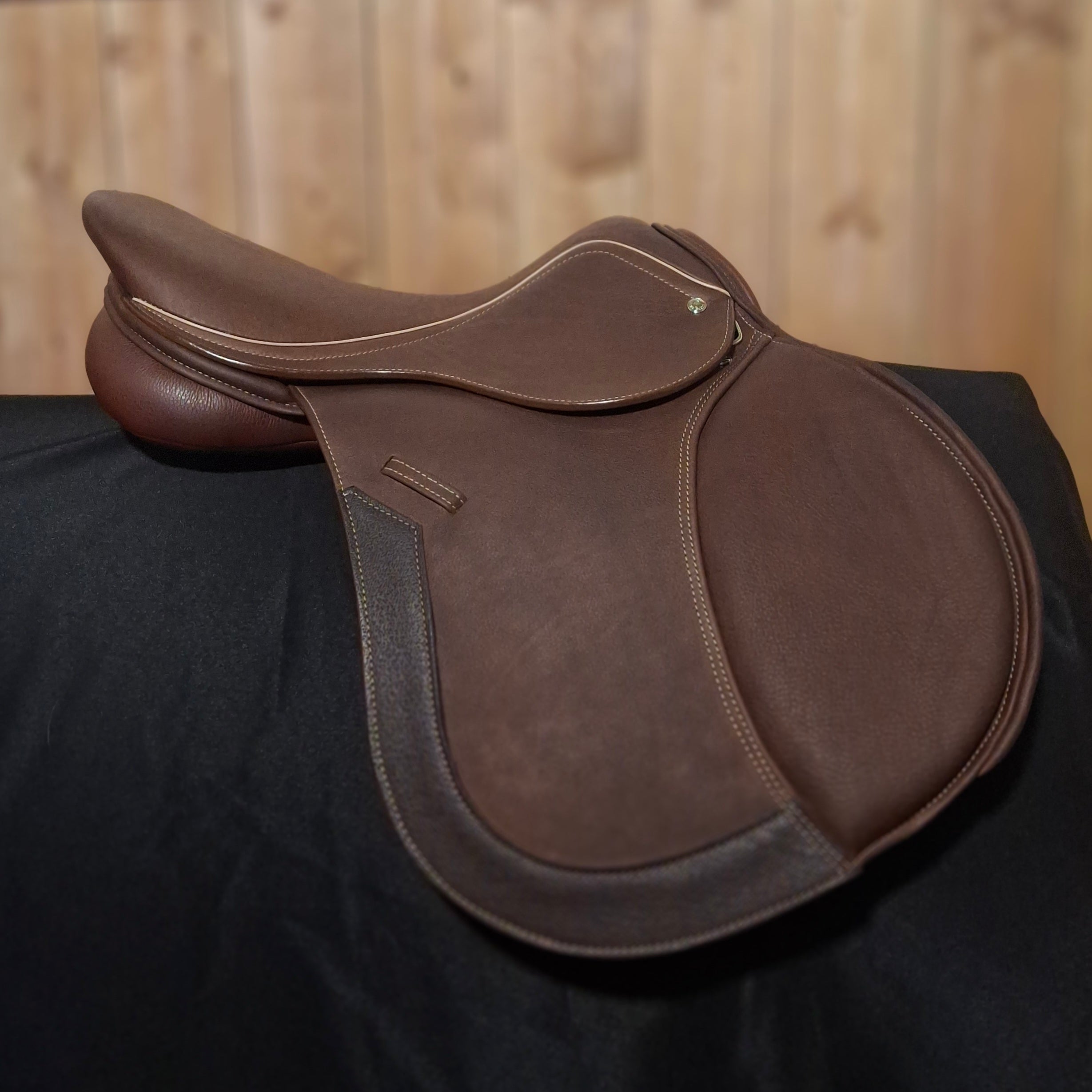 New 17" Loxley by Bliss Hunter Jump Deluxe Demo Saddle