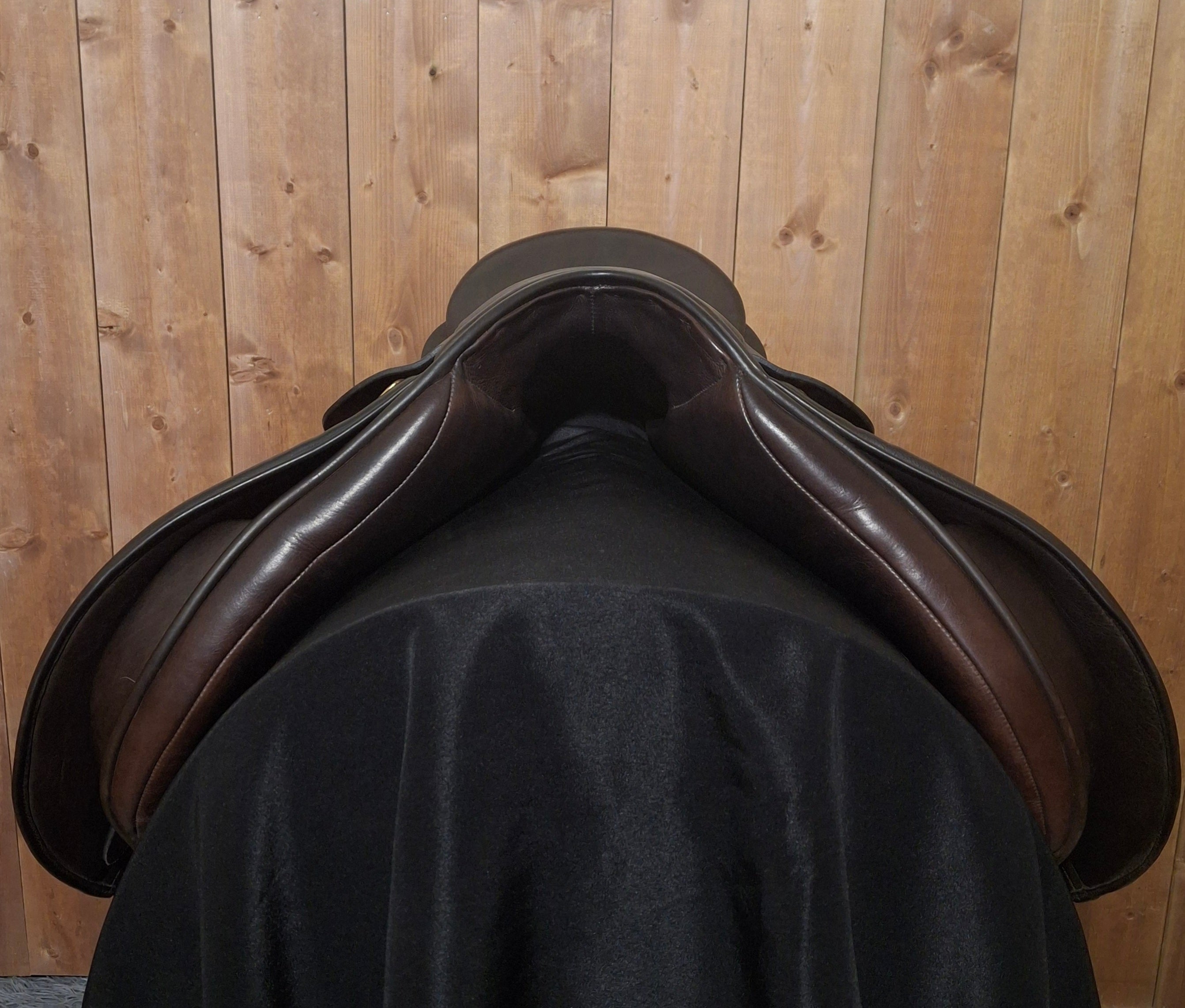 Used 18" Albion Legend K2 GP/All-Purpose Saddle