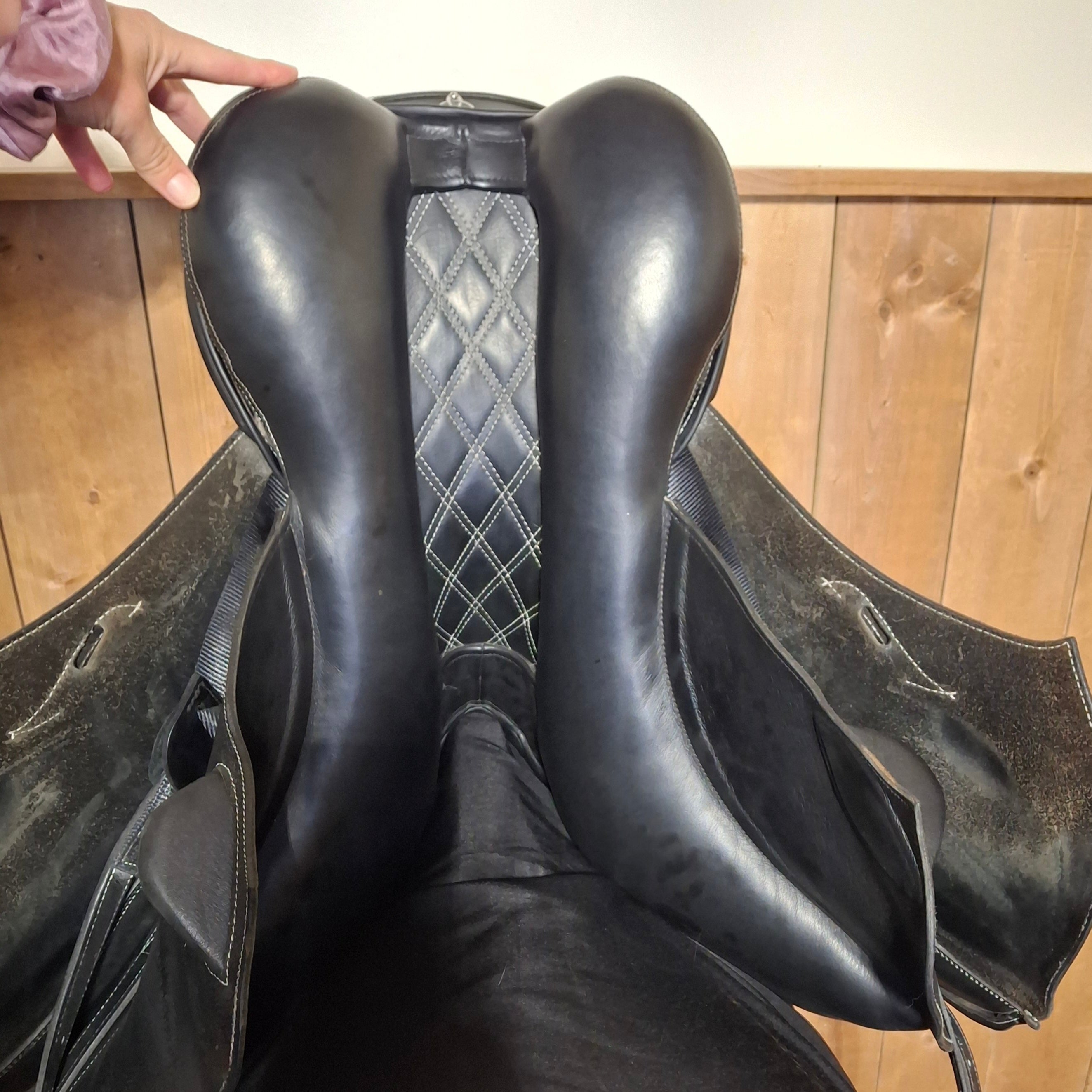 Used 17" Bliss of London Regency Jump Saddle
