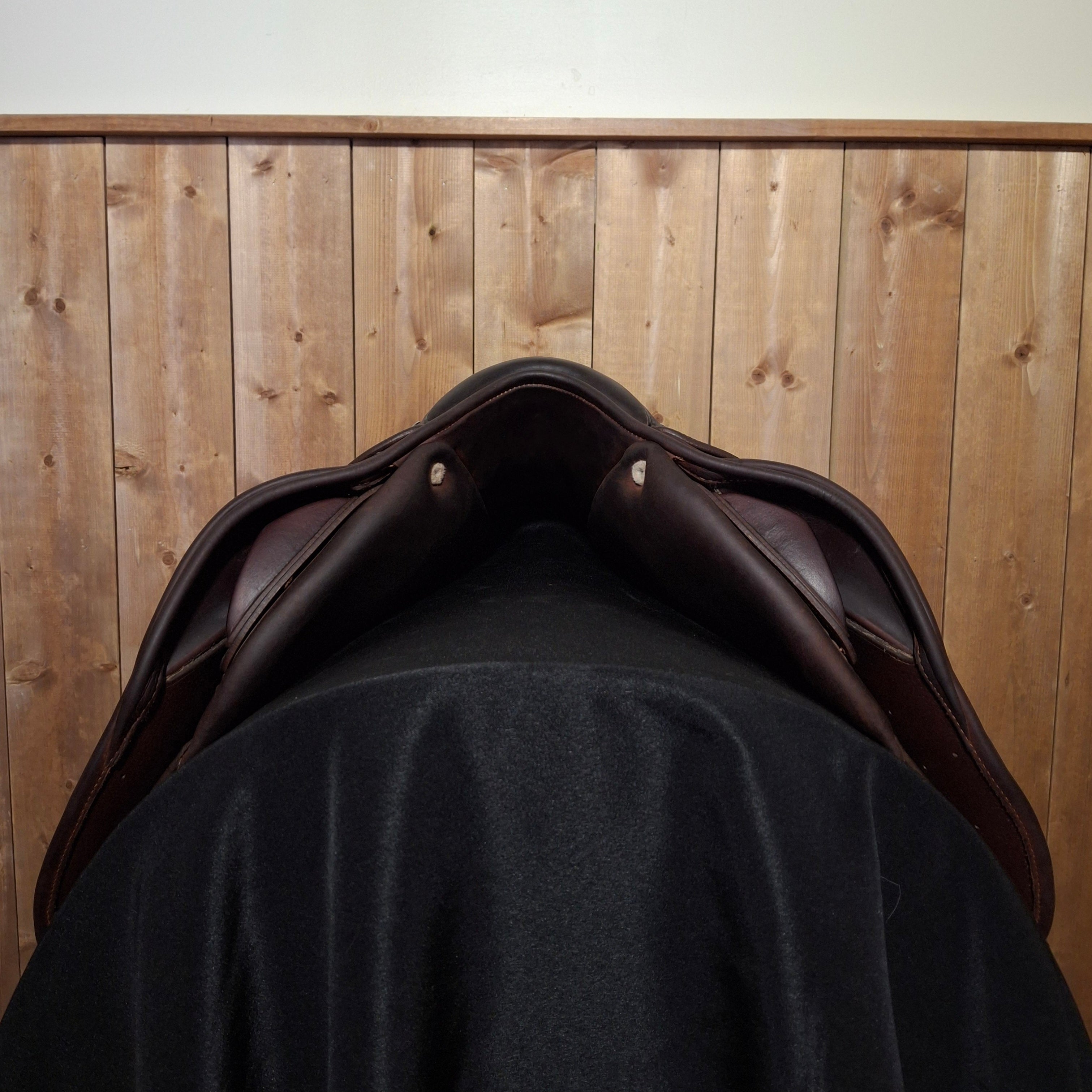 Used 16.5" CWD 2Gs SE25 Jump Saddle