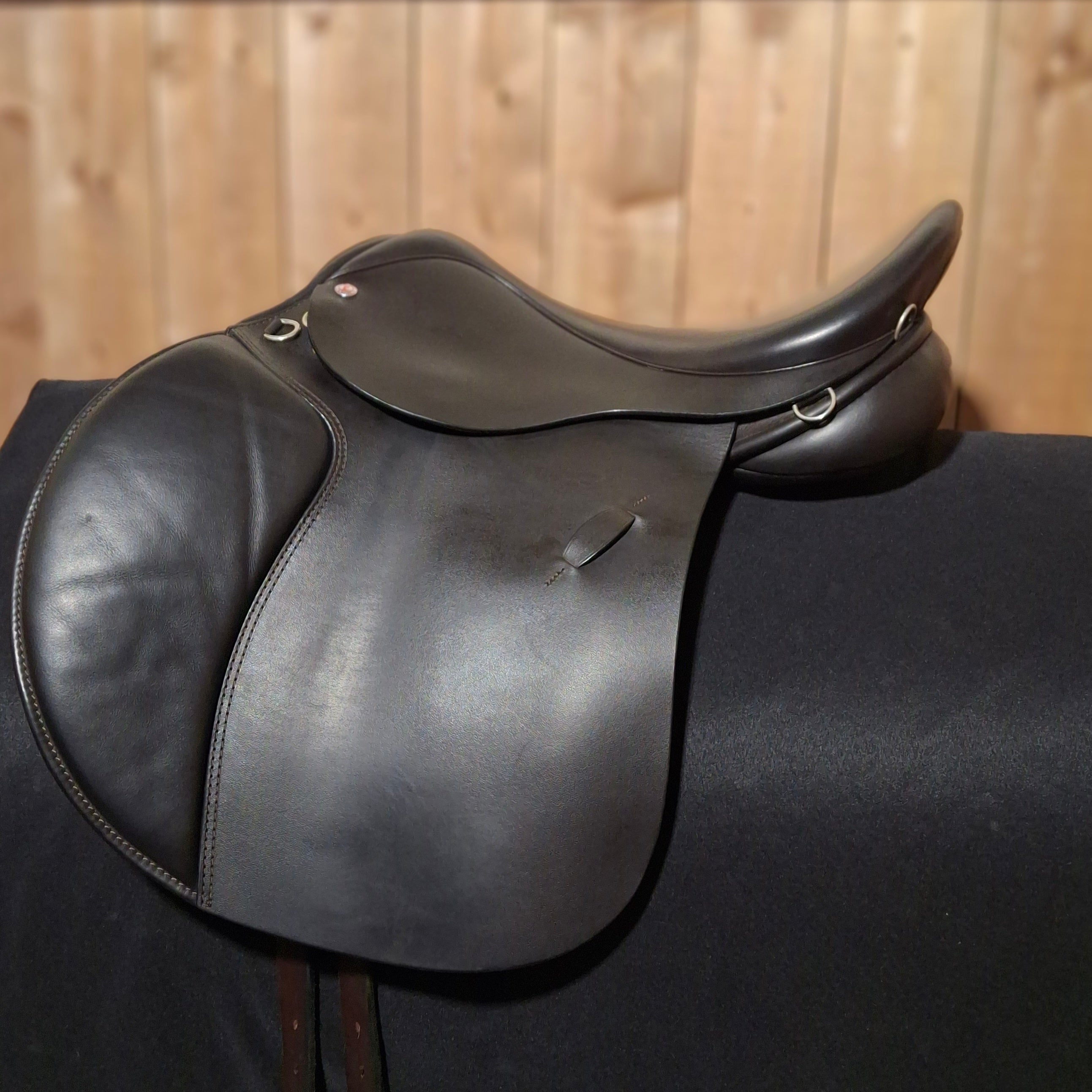Used 17" Farrington/NSC Omnia All Purpose Saddle