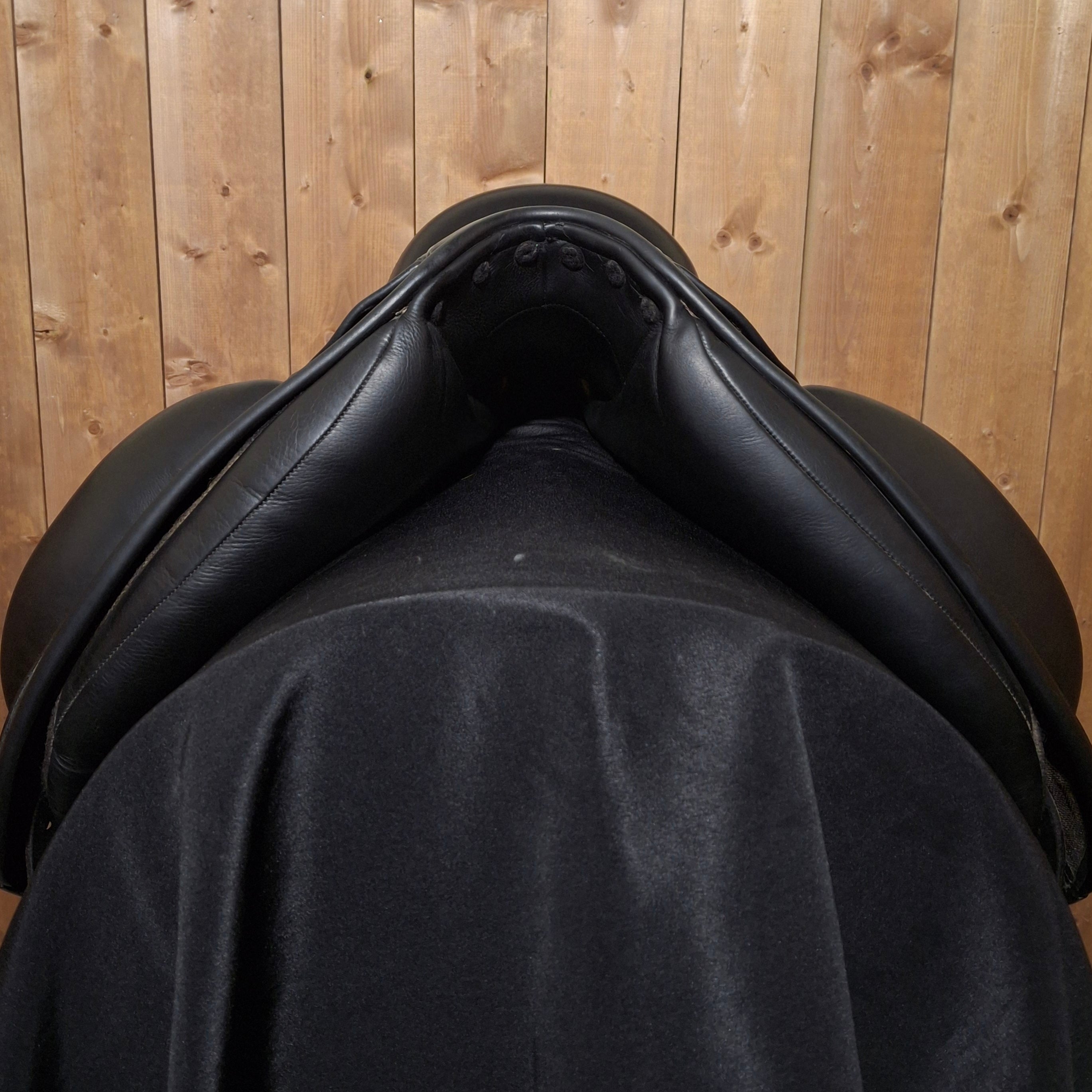 Used 17.5" Frank Baines Union Lux Dressage Saddle