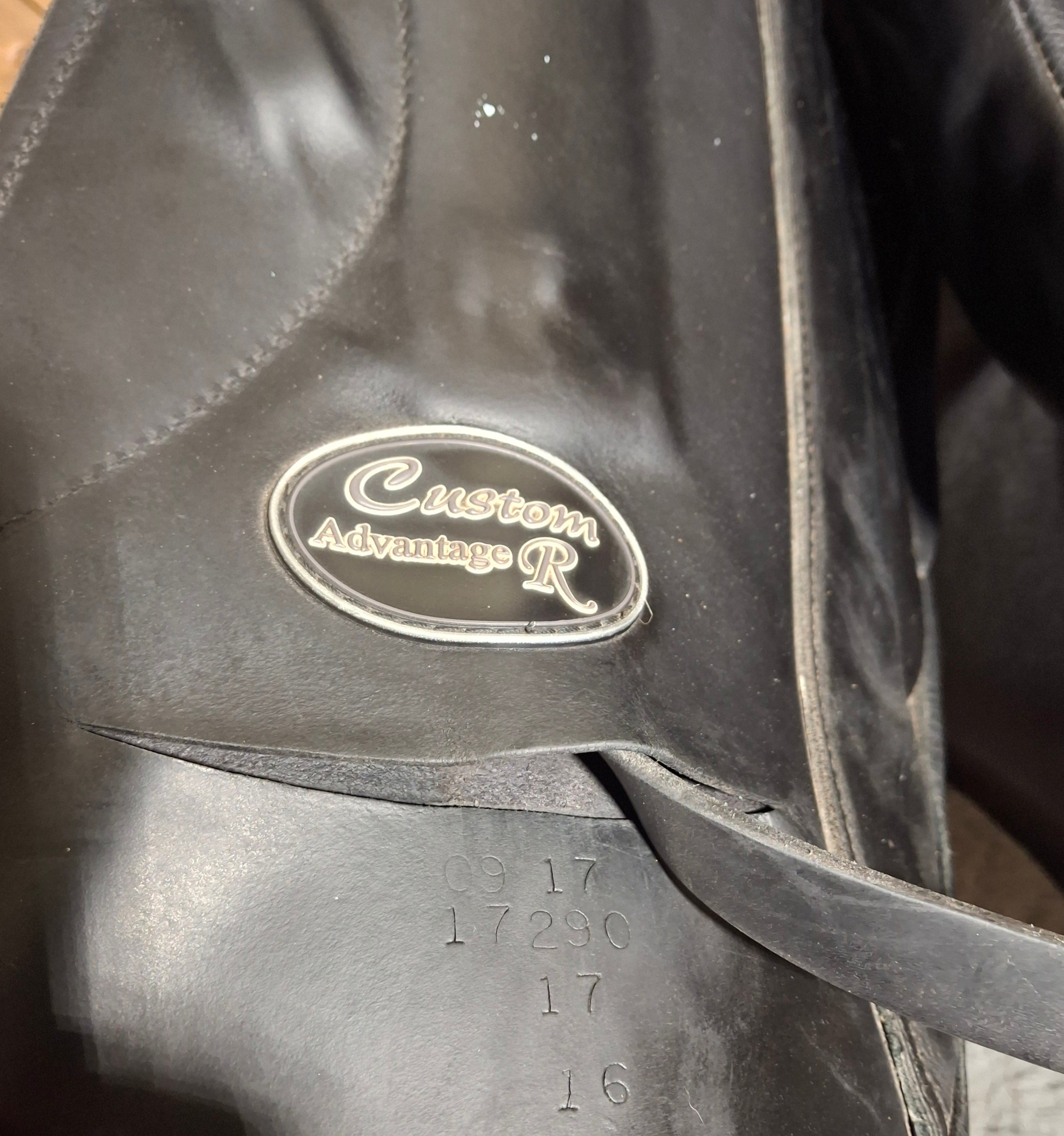 Used 17" Custom Advantage R Dressage Saddle