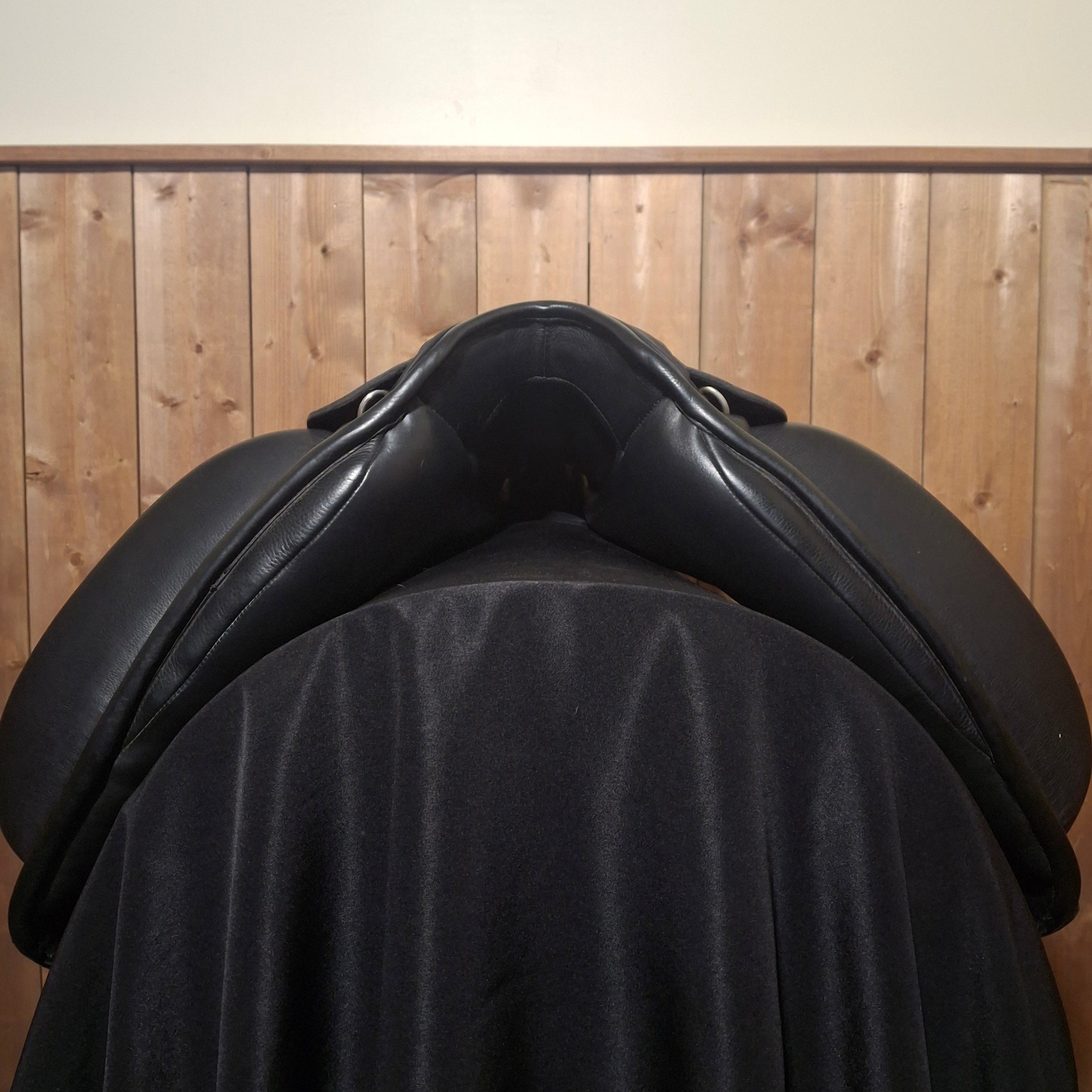 Used 17.5" Custom Icon Flight Dressage Saddle