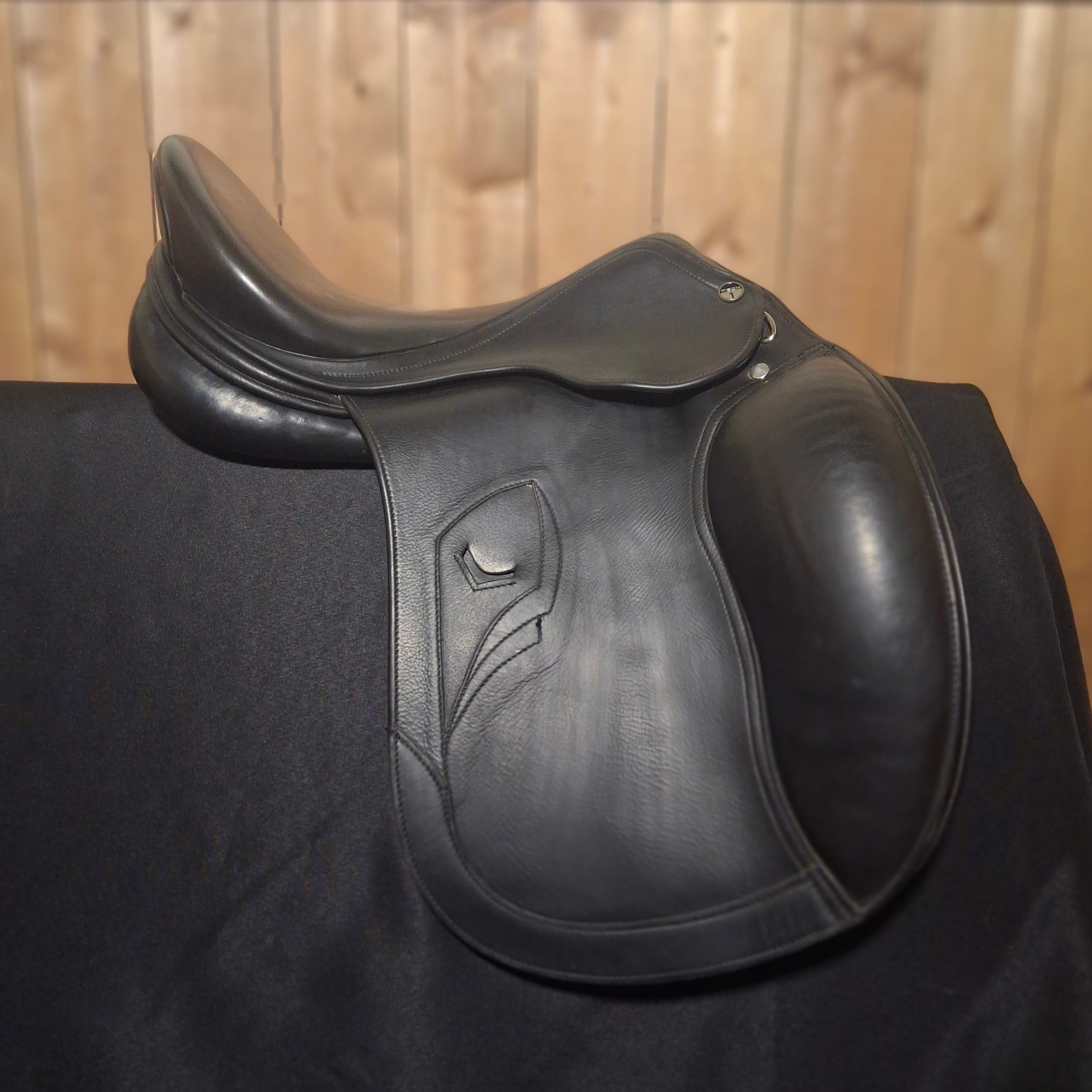 Used 17" Tech 1 All-Purpose Saddle