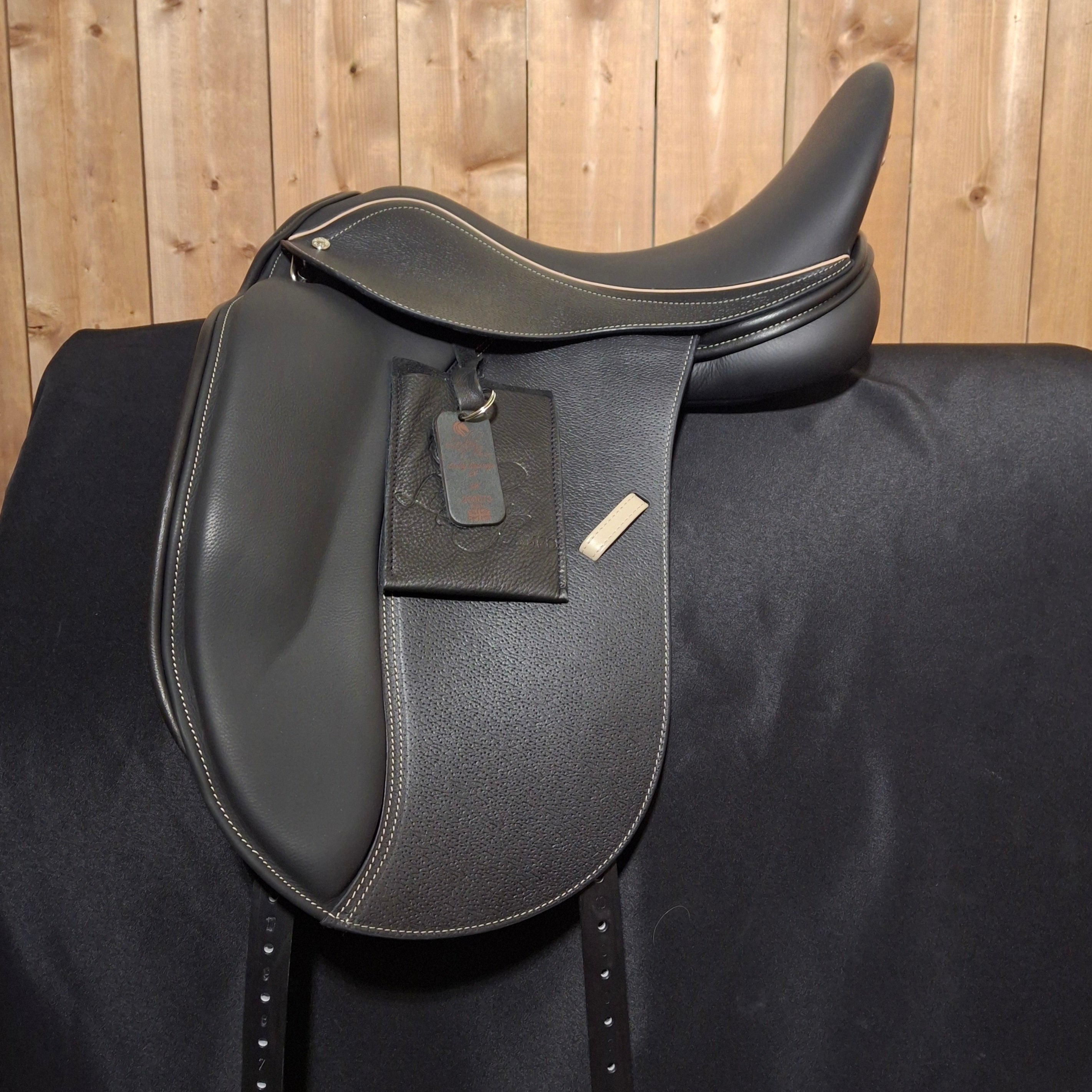 New 17.5" Loxley by Bliss Dressage LX Demo Saddle