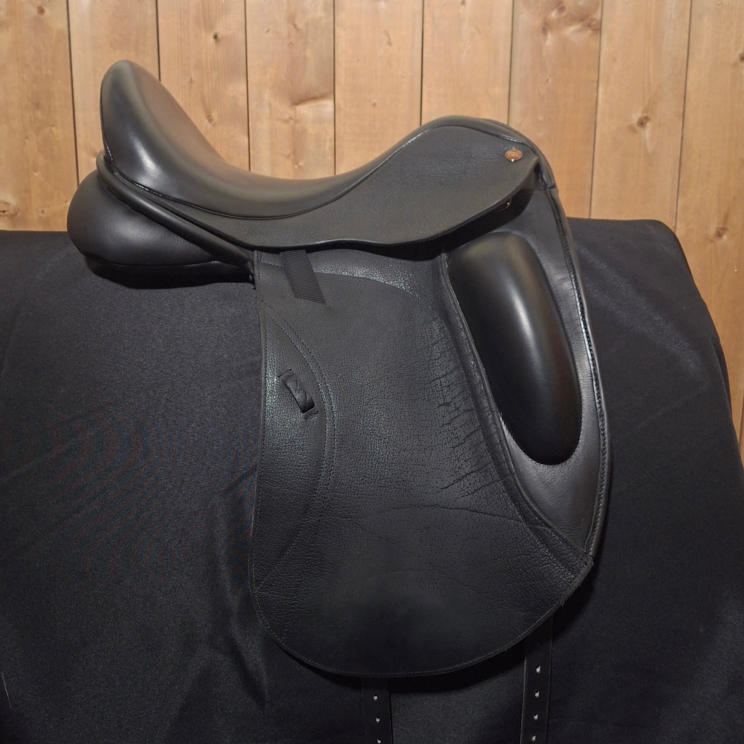Used 18" NSC Rhomeo Dressage Saddle