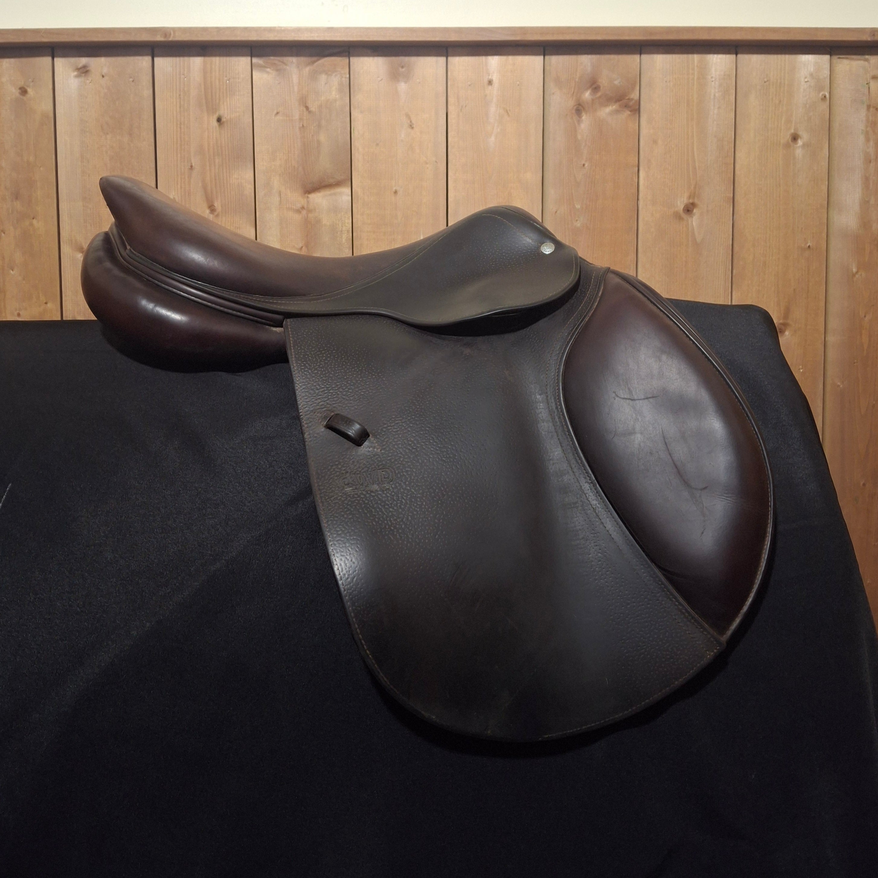 Used 18" CWD SE01 Jump Saddle