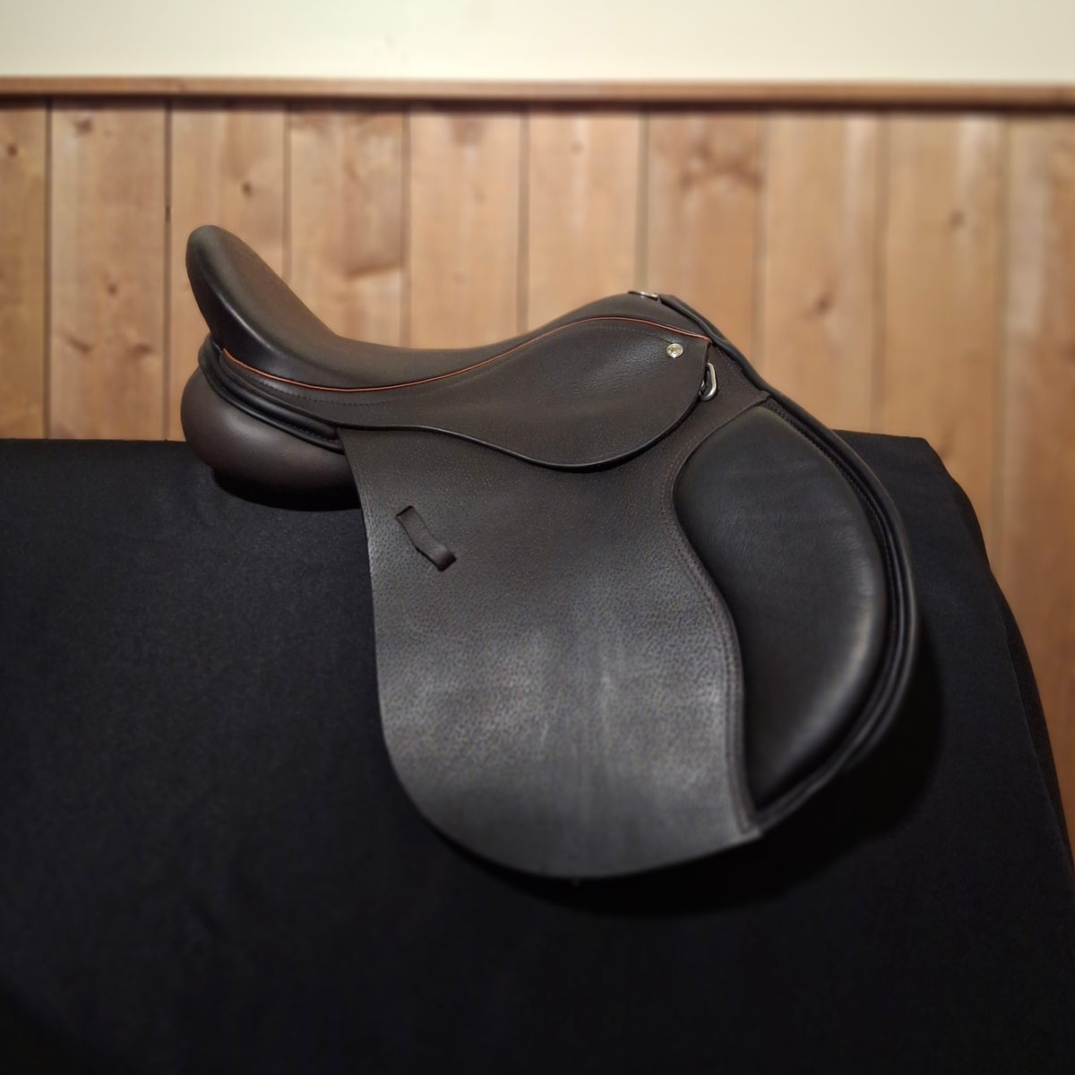 New 16.5" Loxley by Bliss AP/Jump Saddle