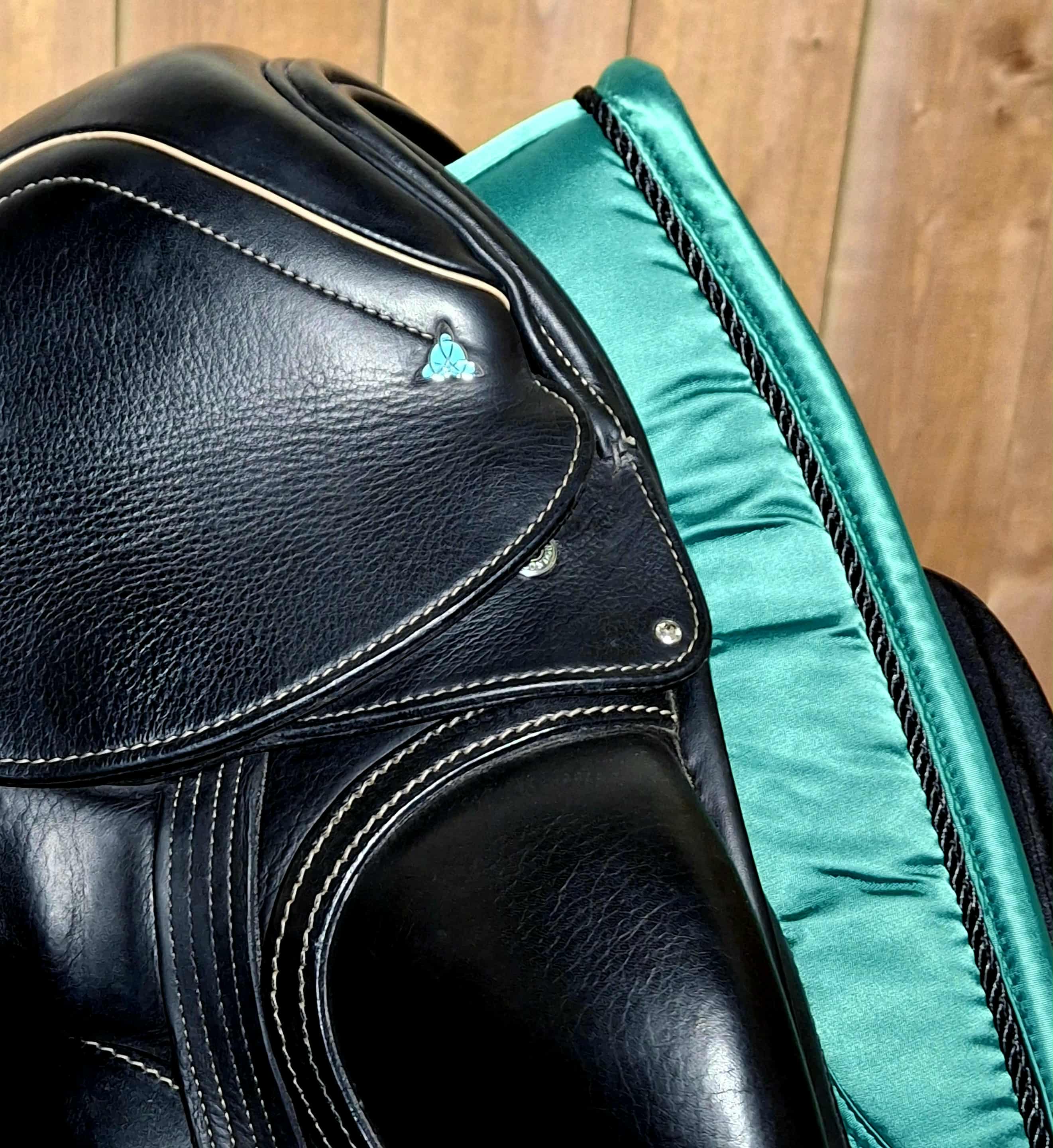 Used Bliss of London Paramour 17" Dressage Saddle