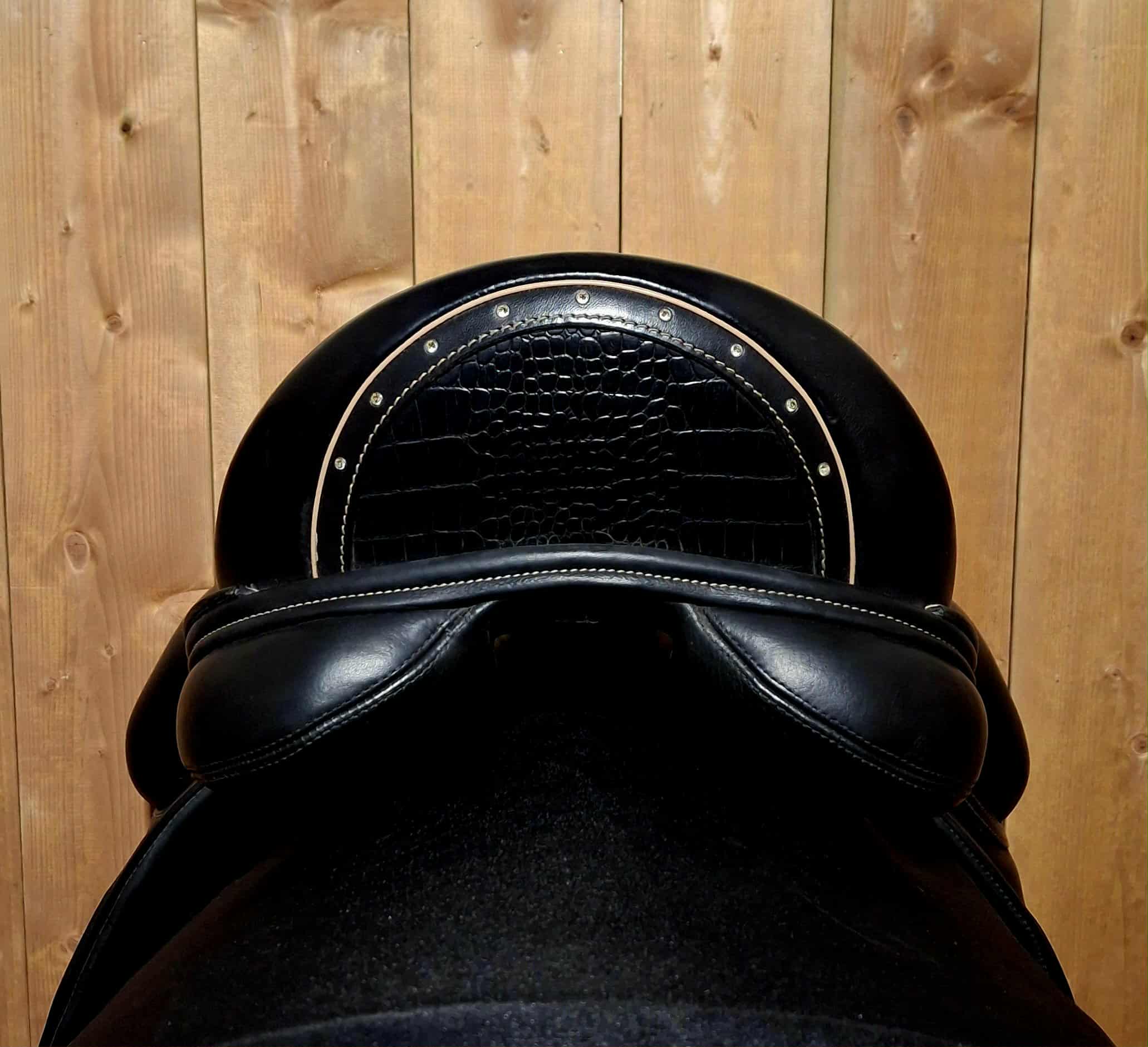 Used Bliss of London Paramour 17" Dressage Saddle