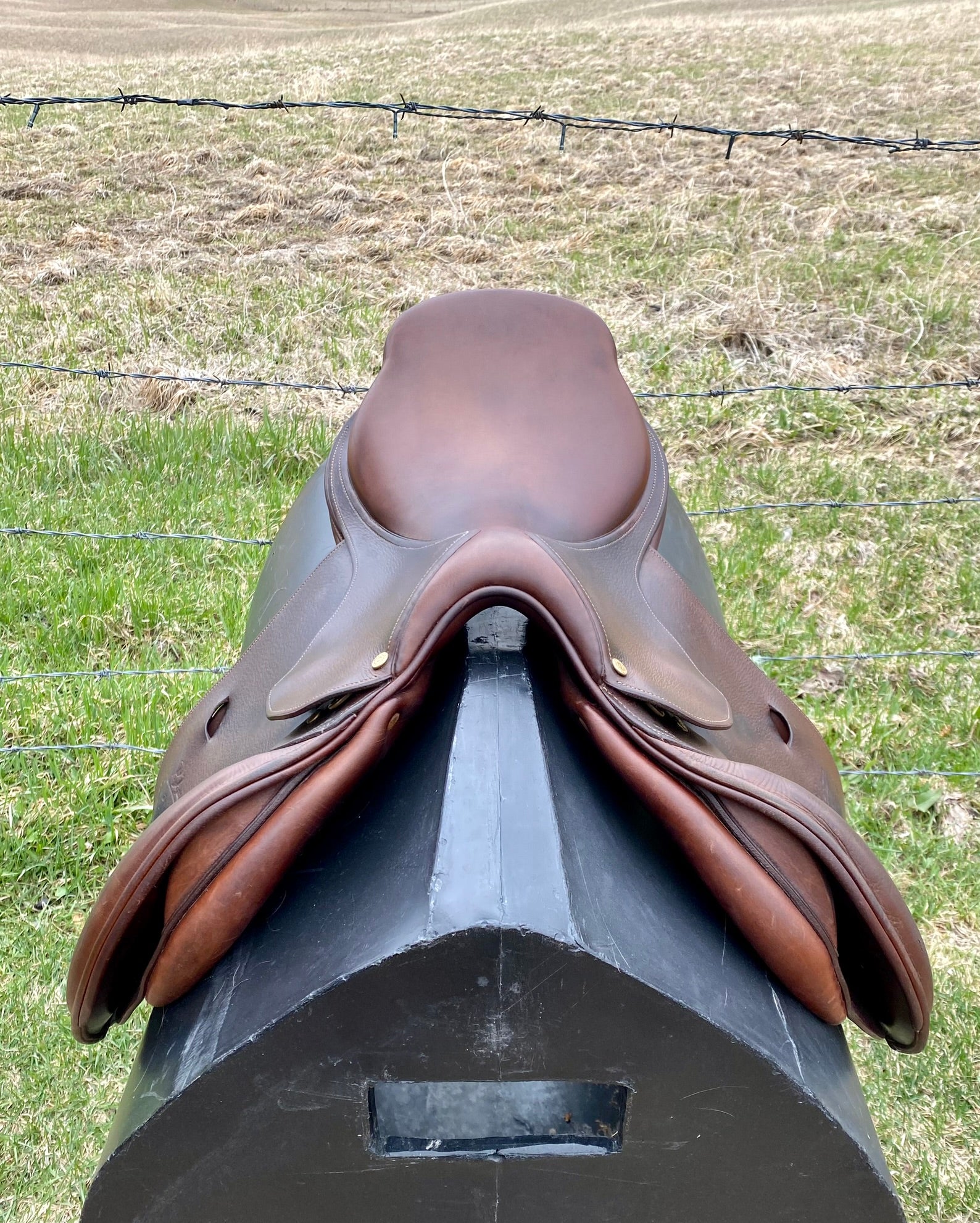 Used Bruno Delgrange 16.5" Jump Saddle
