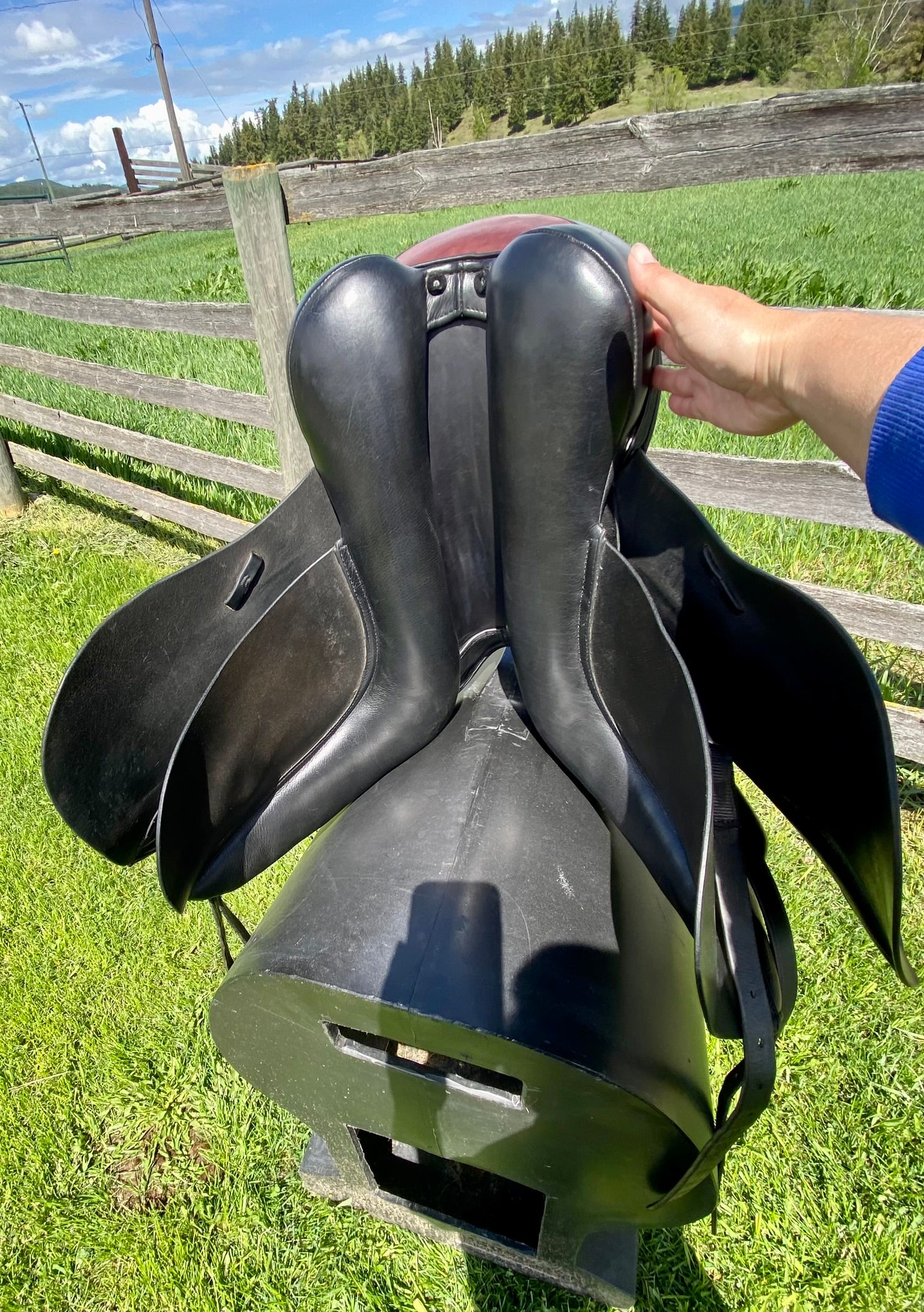 Used Bliss of London Loxley 18" Dressage Saddle