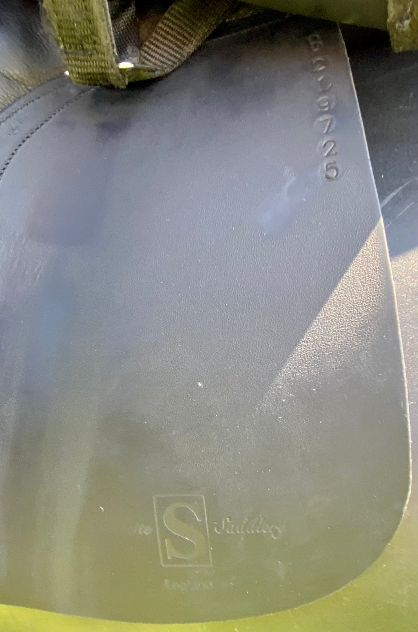 Used Silhouette Classic 16-16.5" Dressage Saddle
