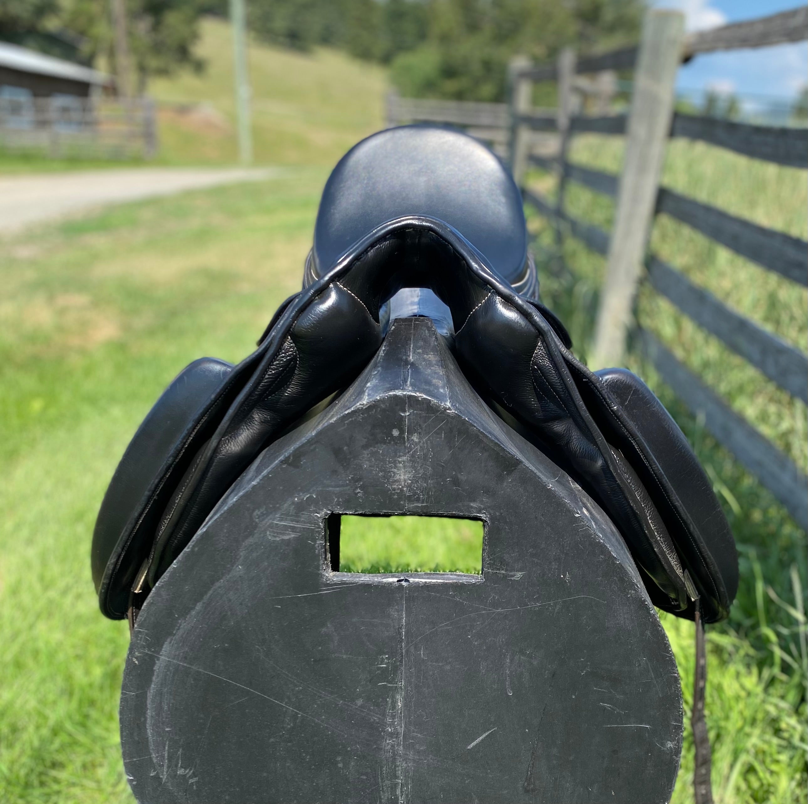 Used 17" Zaldi Platinum Dressage Saddle