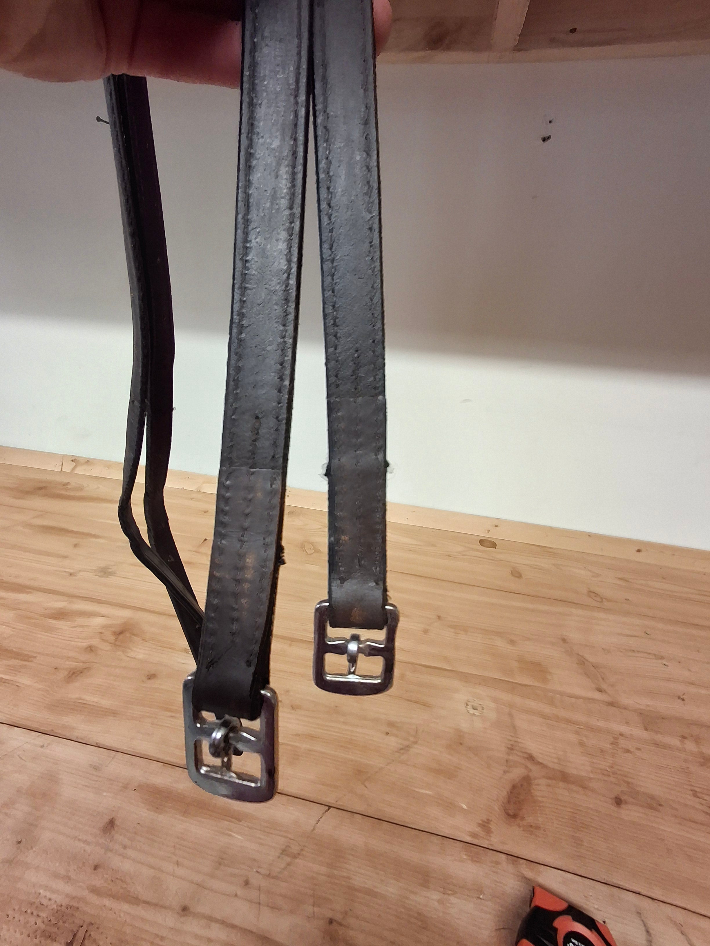 Used Dark Brown slim Stirrup Leathers