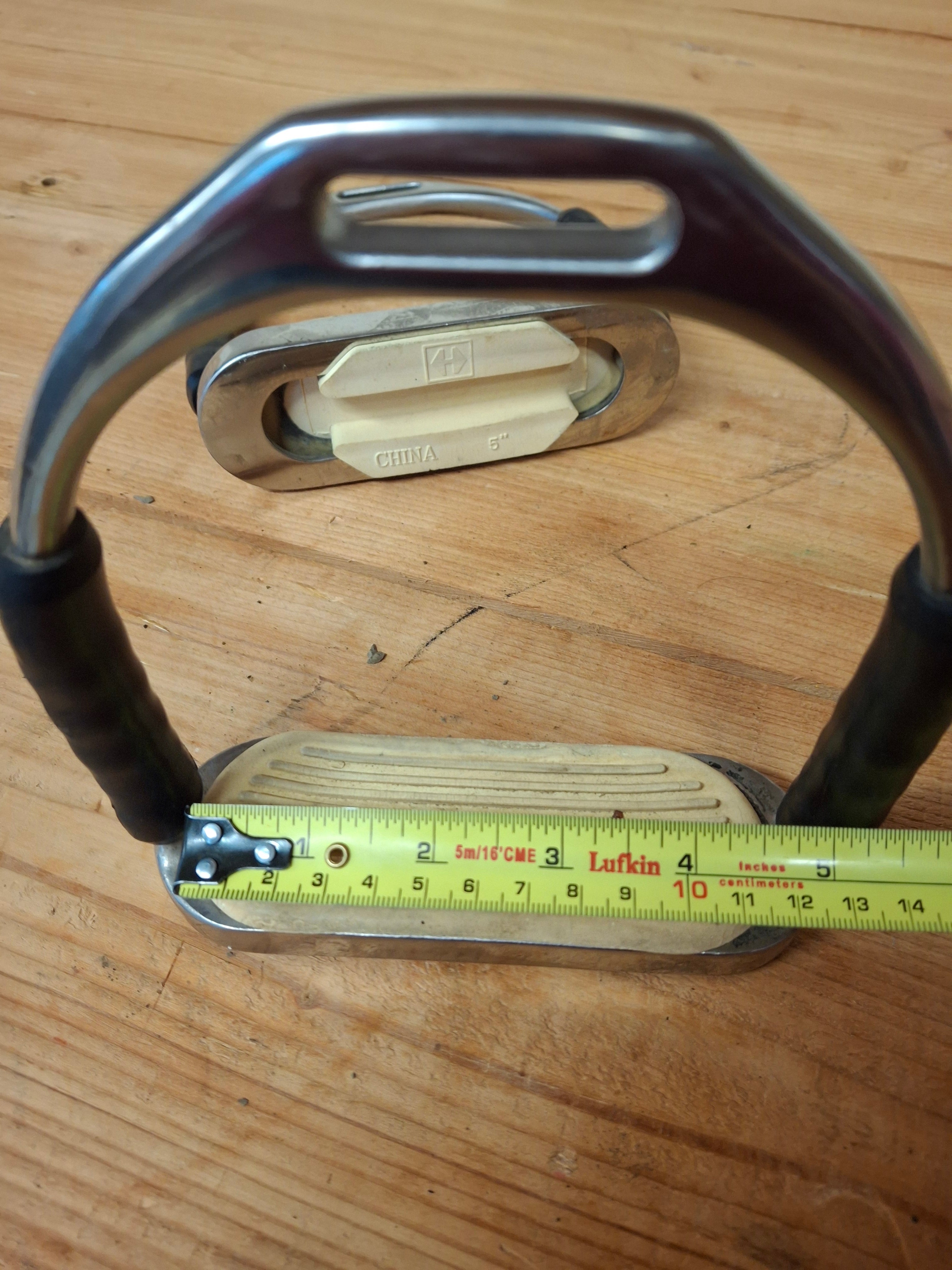 Used Flexy Stainless Steel Stirrup Irons