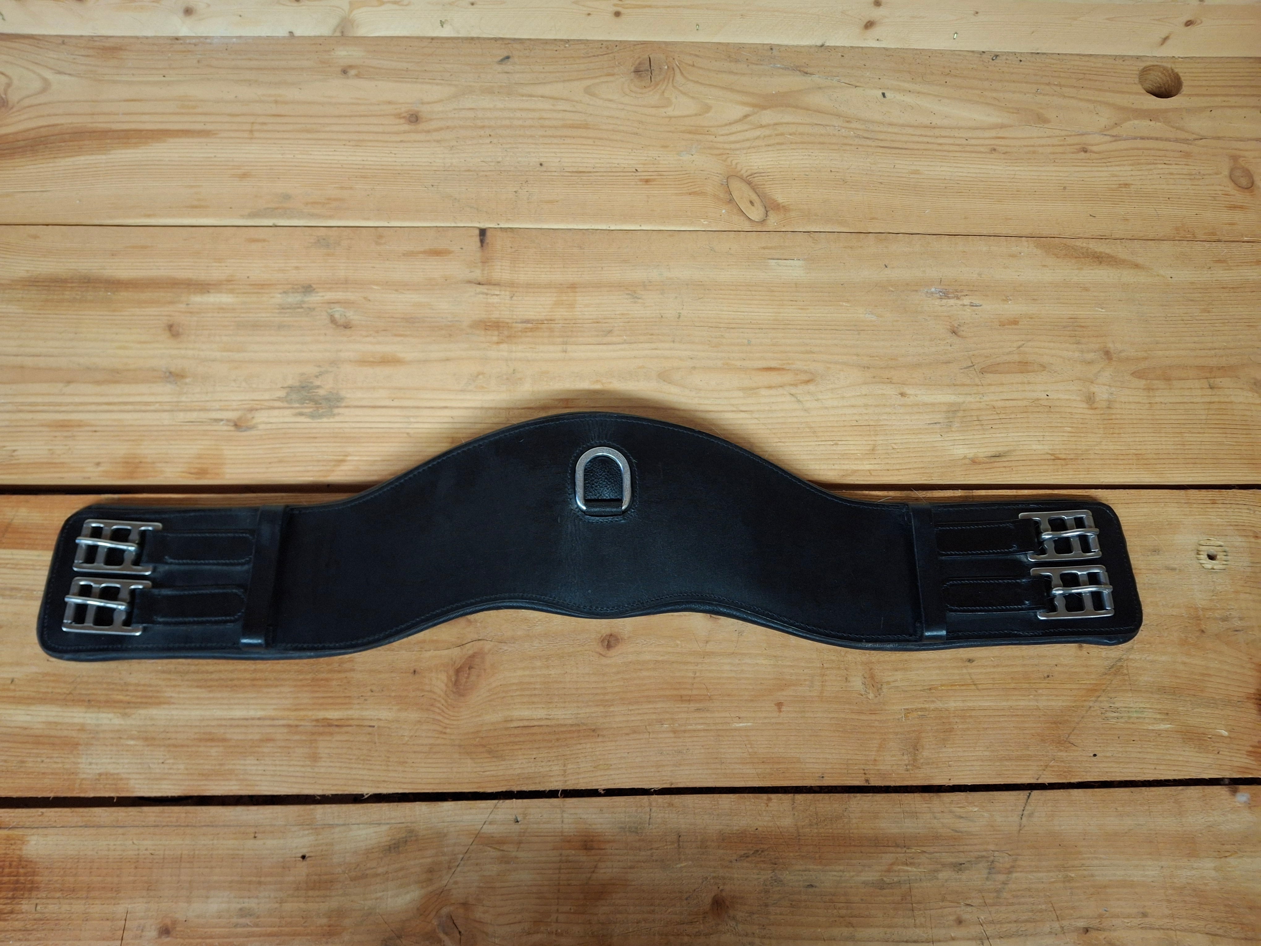 Used 28" Dressage Anatomical Girth