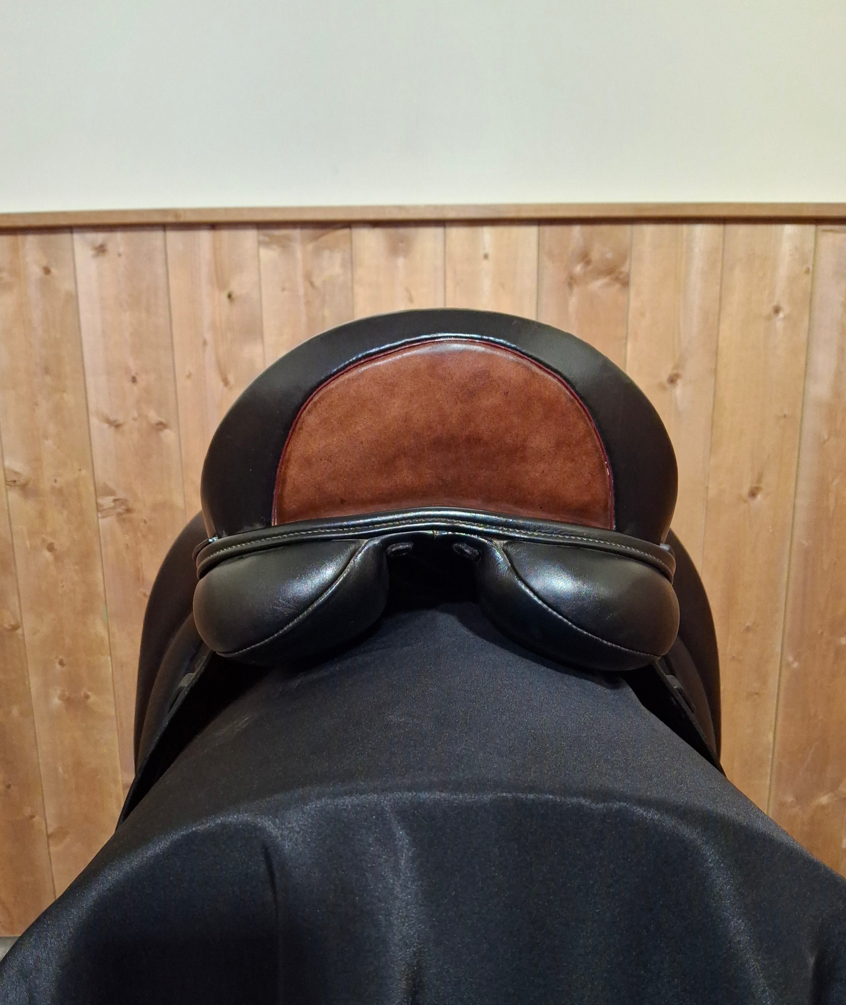 Used Bliss of London Loxley 18" Dressage Saddle