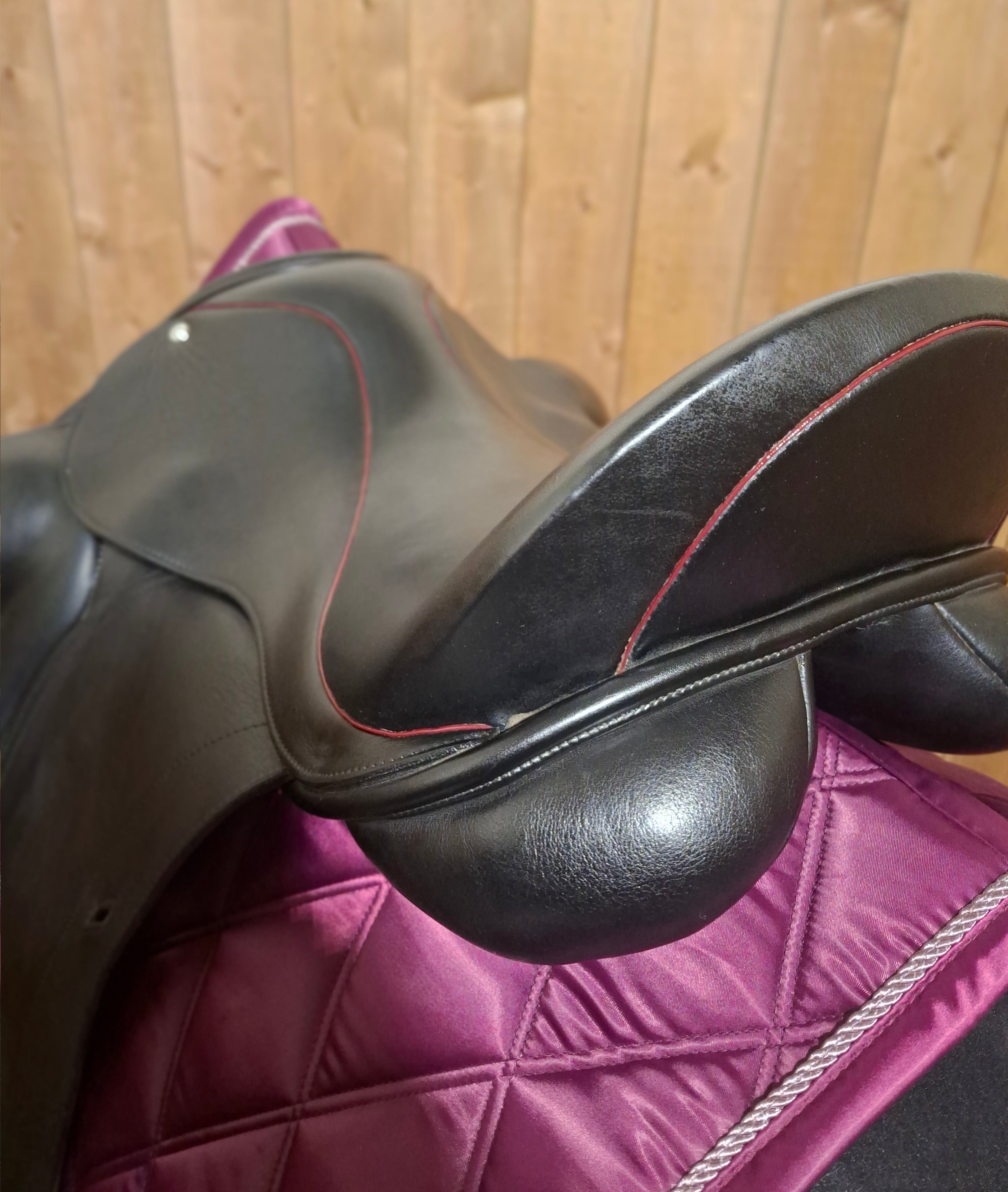 Used 18.5" Loxley by Bliss of London Dressage Monoflap Saddle