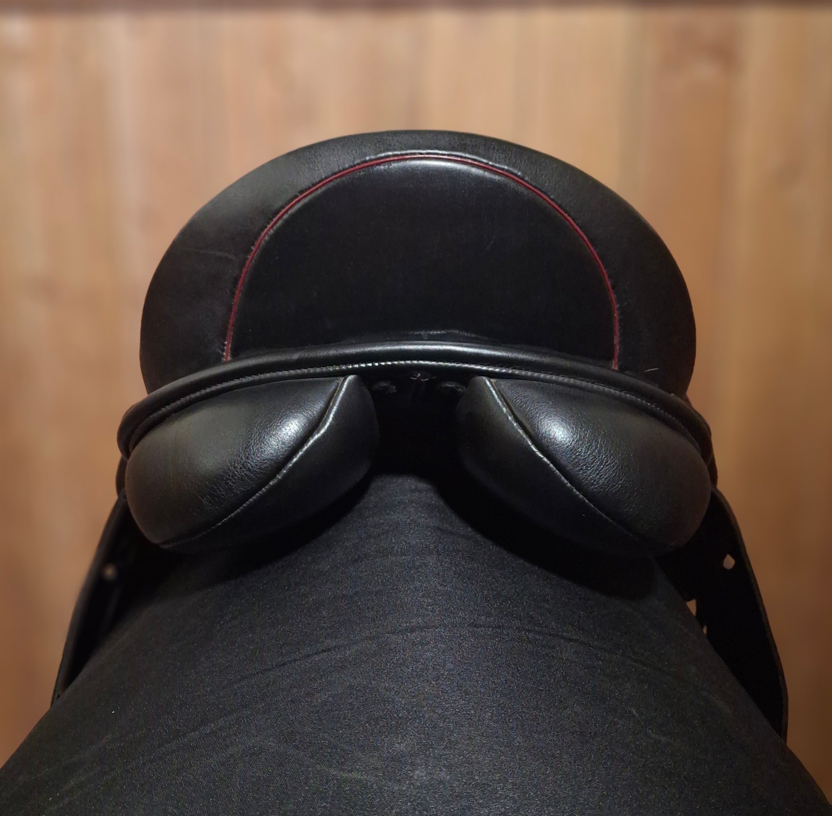 Used 18.5" Loxley by Bliss of London Dressage Monoflap Saddle