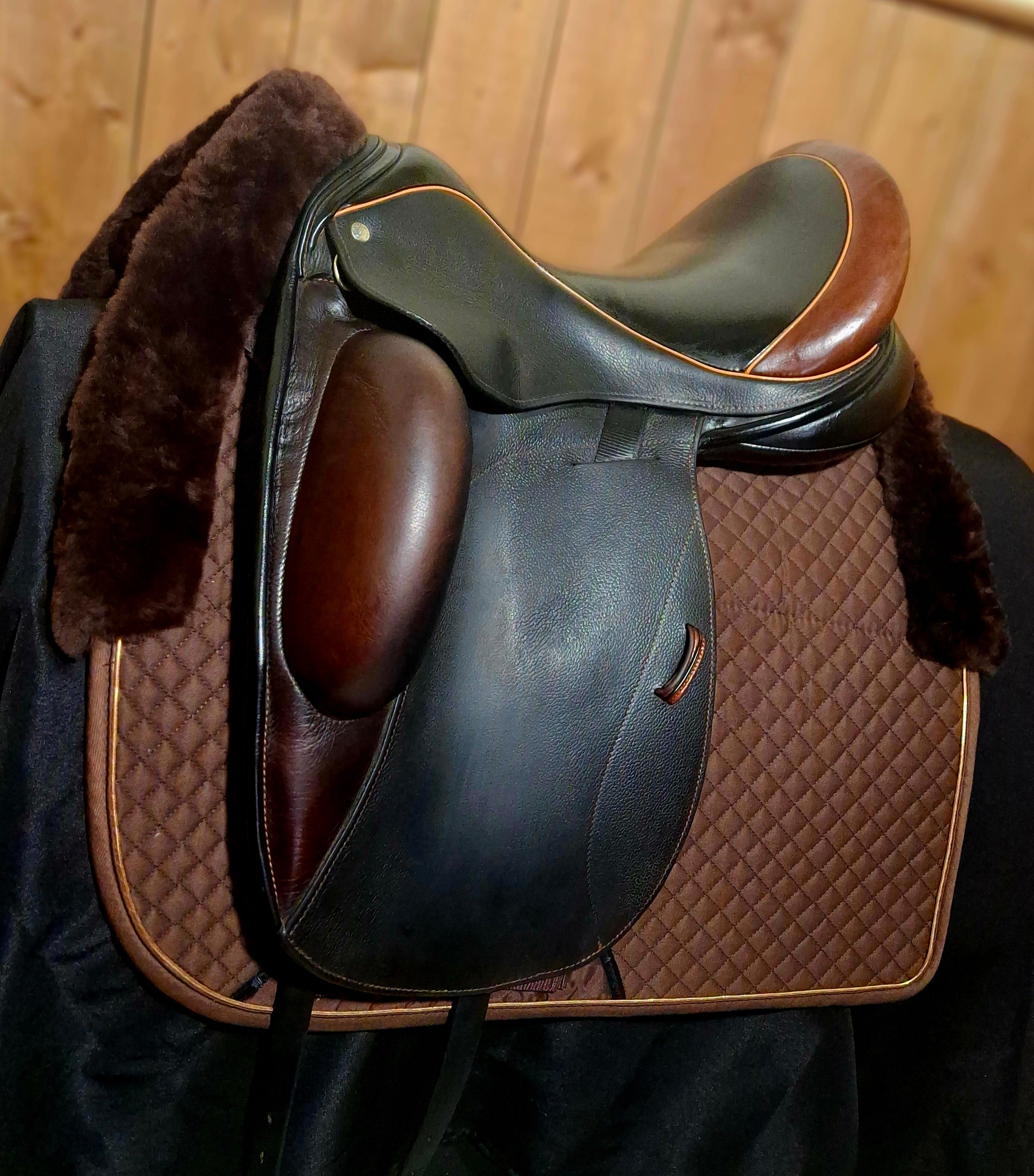 Used 17" Custom Icon Flight Dressage Saddle
