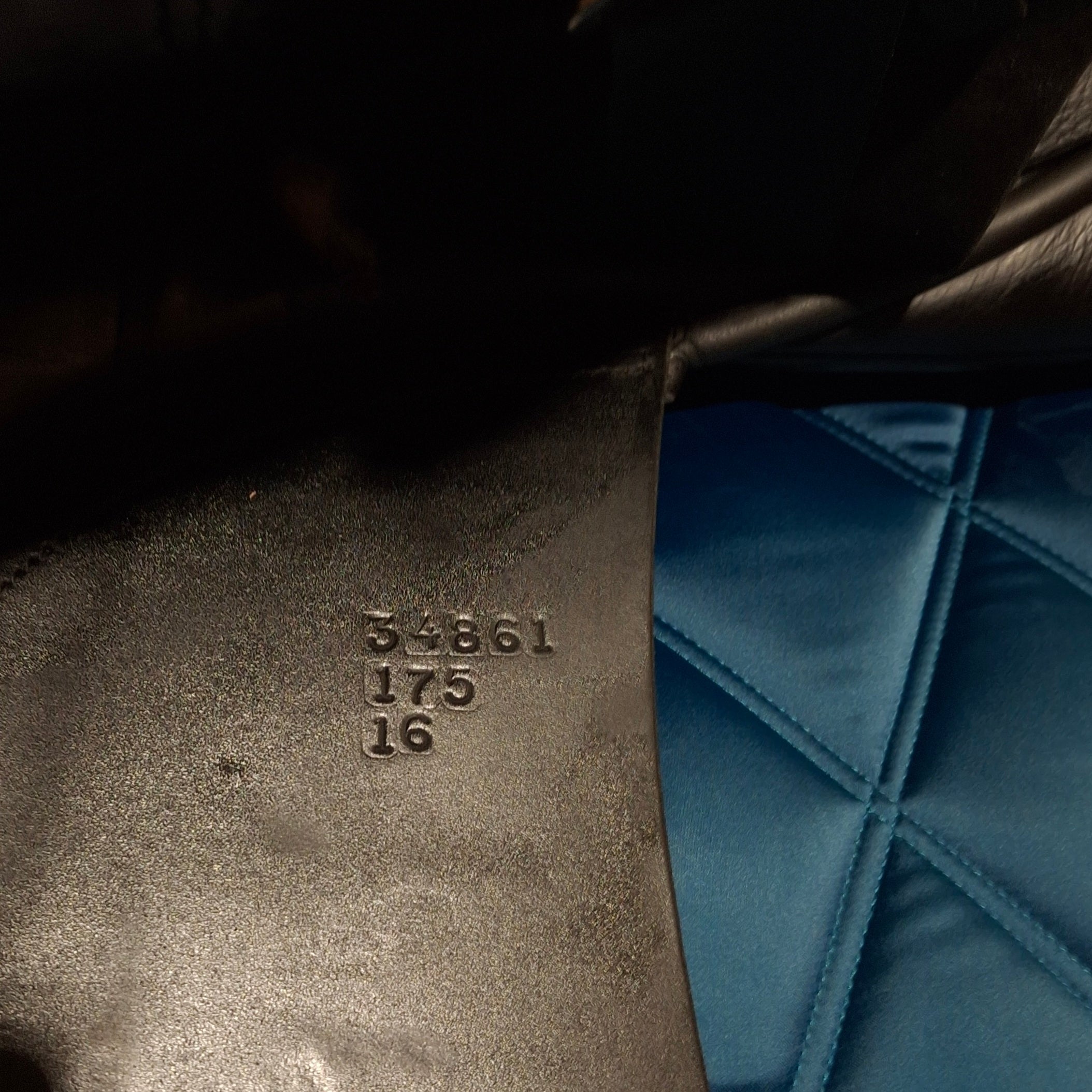 Used 17.5" Custom Wolfgang Solo Dressage Saddle