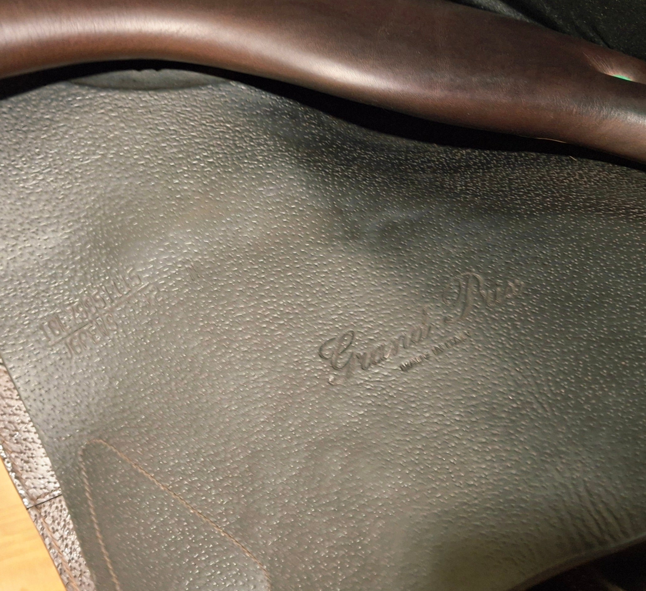 Used 18" Equipe Grand Prix Jump Saddle