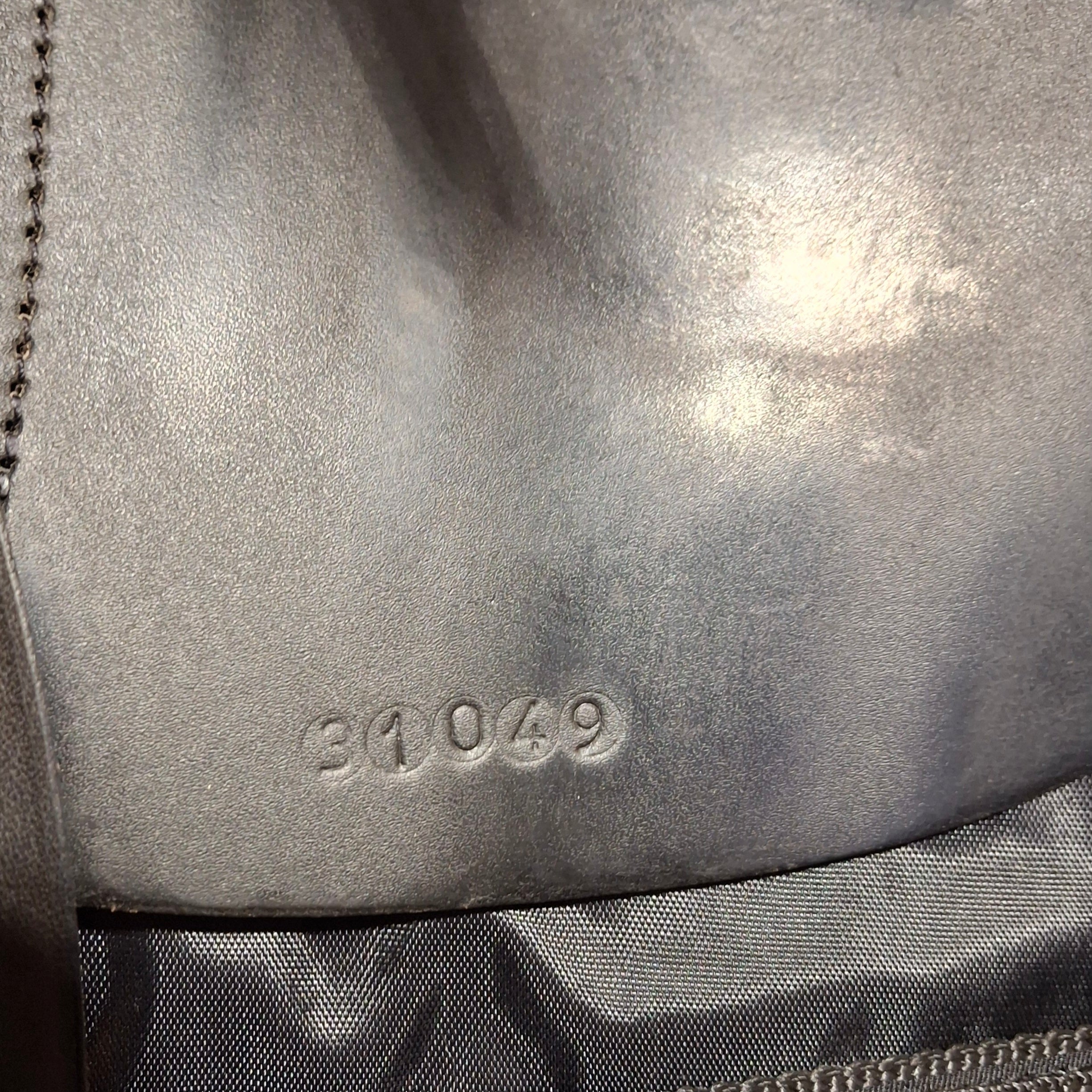 Used 17.5" Custom Wolfgang Solo Dressage Saddle