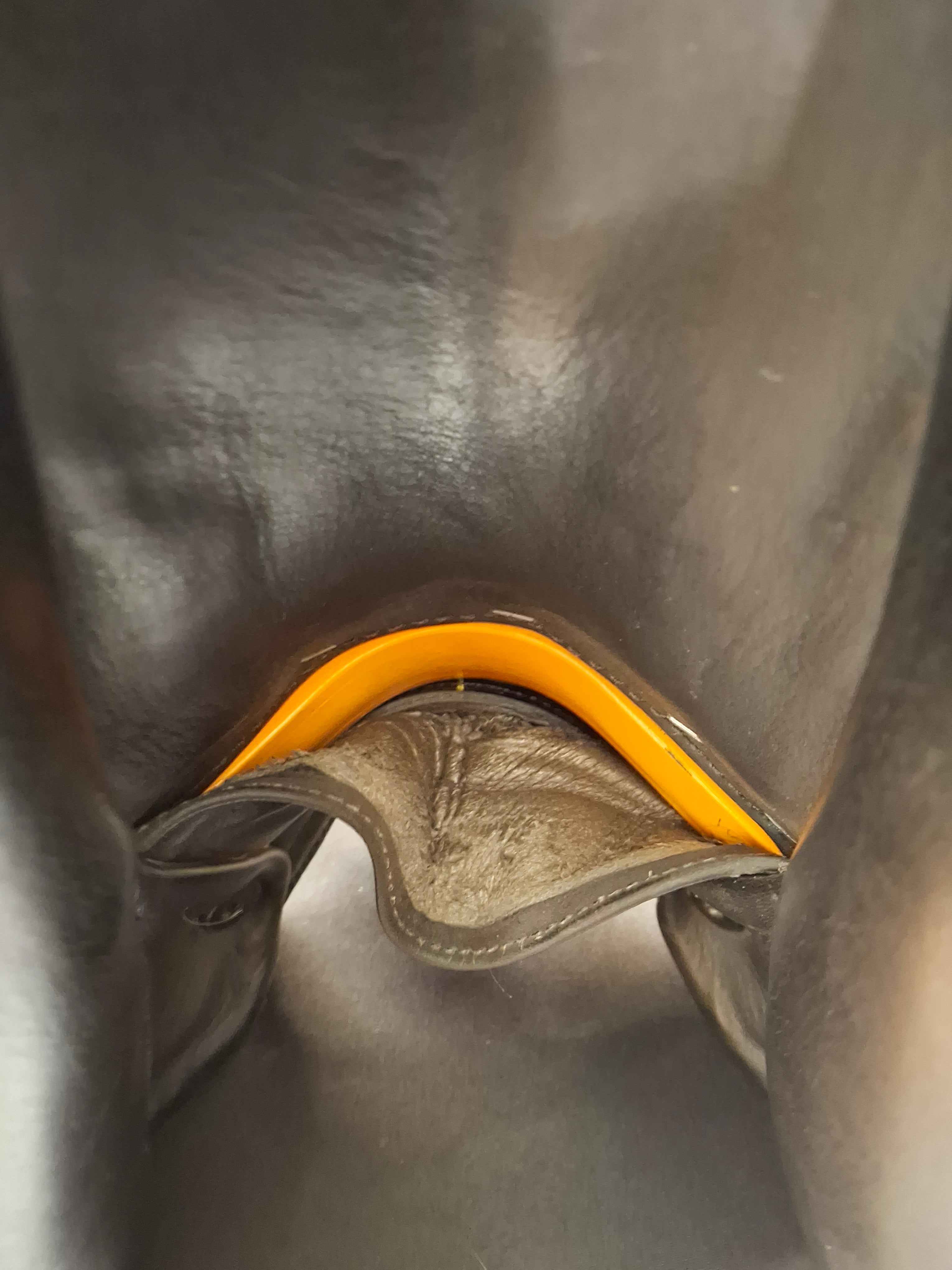 Used 18" Hastilow & Sons Bamburgh Dressage Saddle