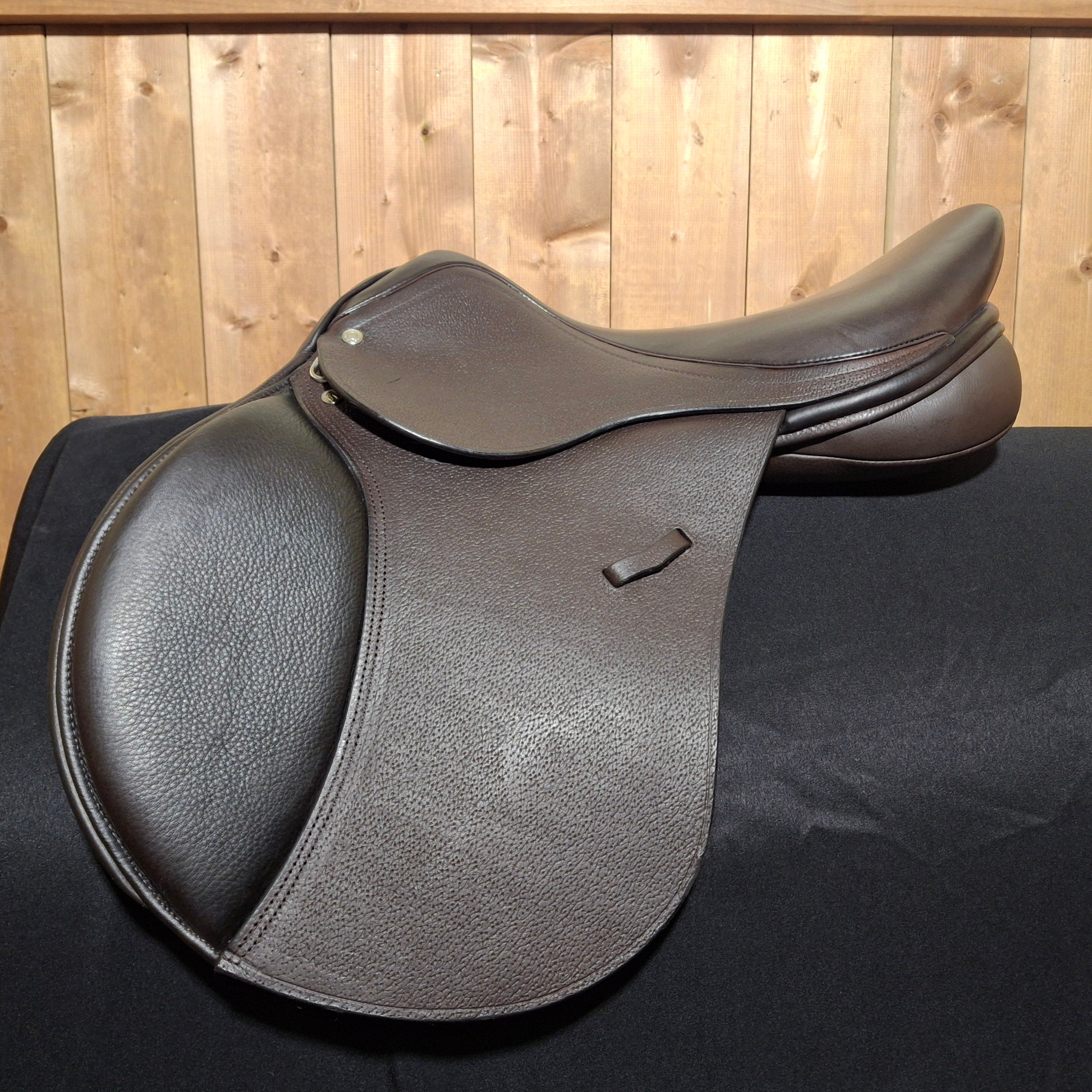 New 17.5" Loxley by Bliss Jump Demo Saddle