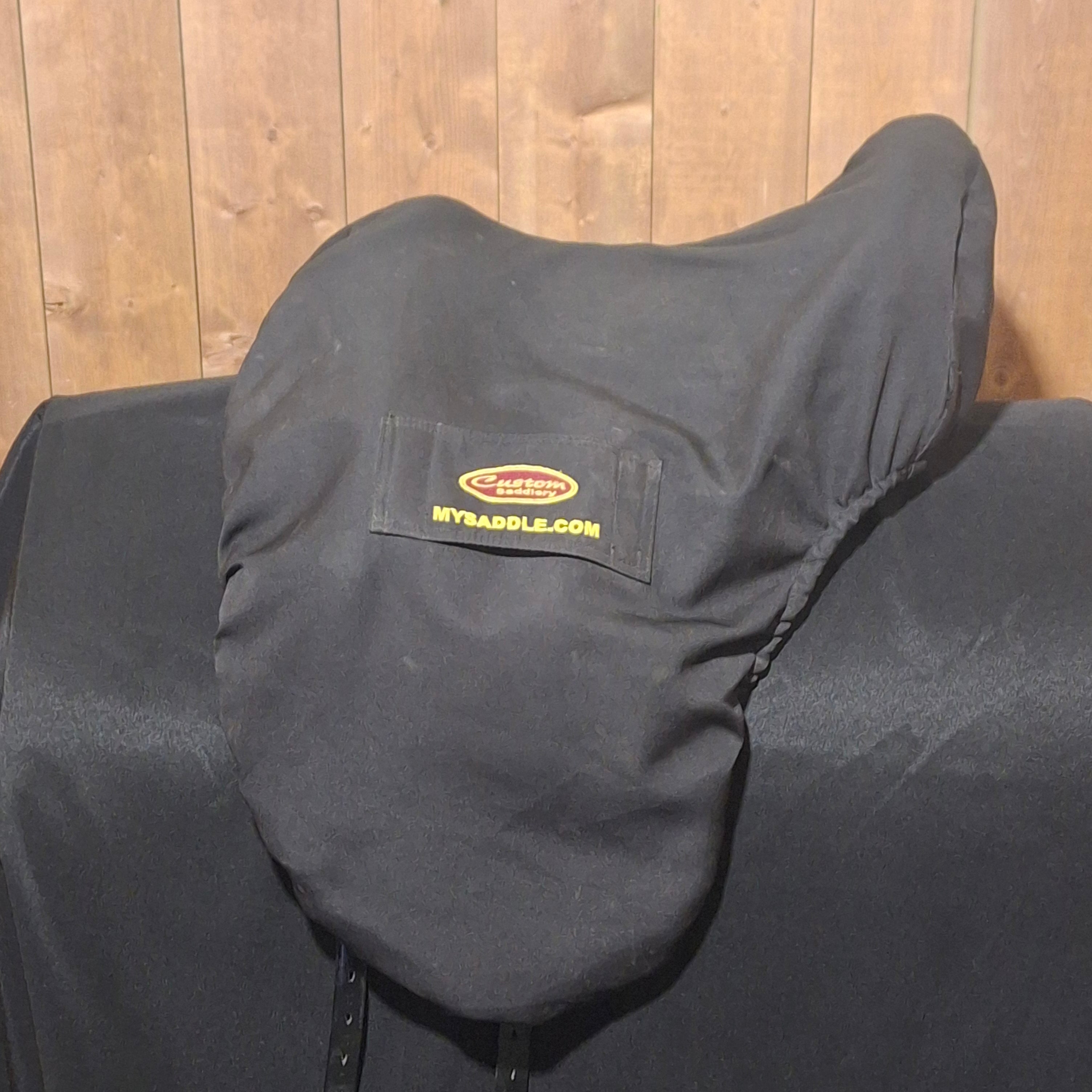 Used 17.5" Custom Everest R Dressage Saddle