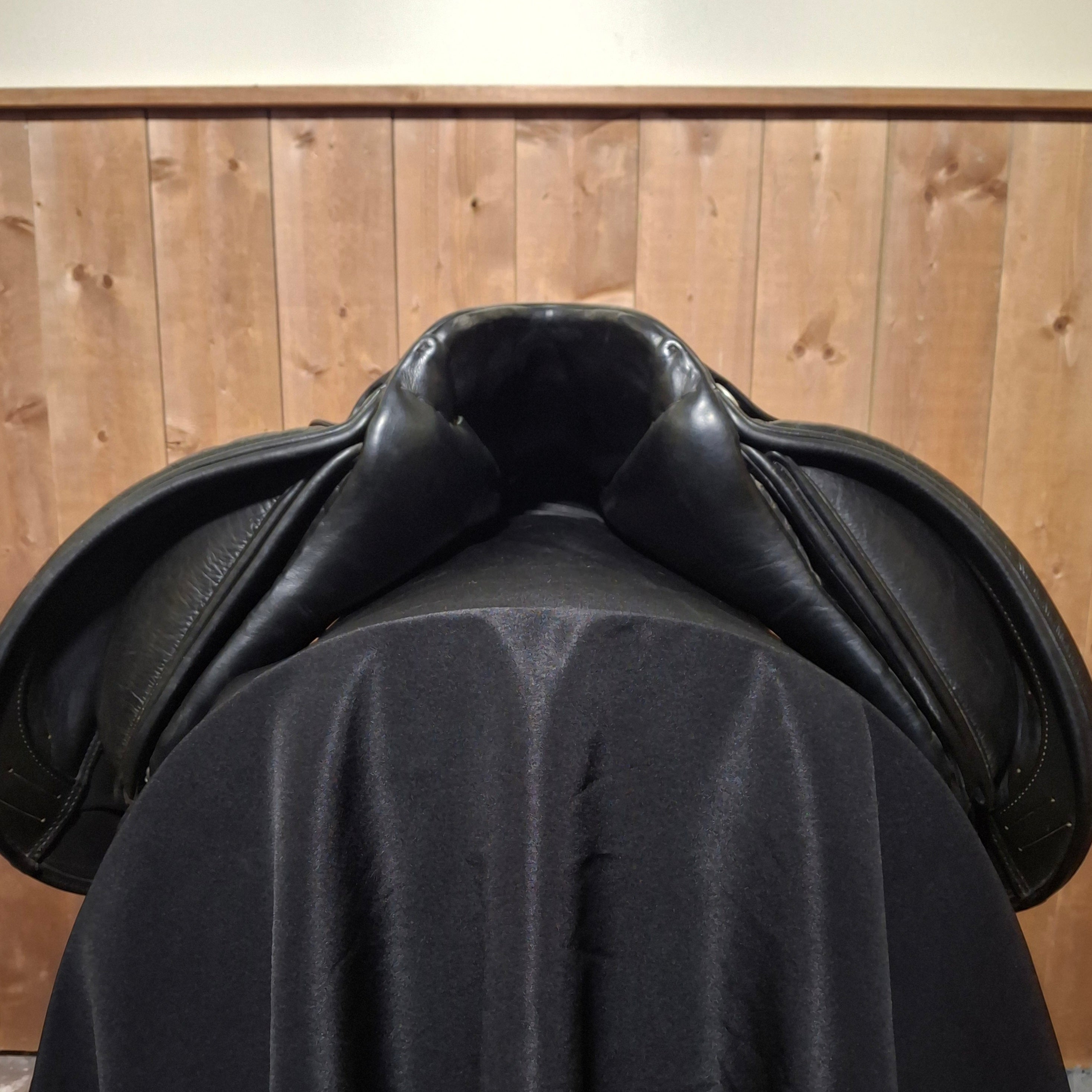 Used 17.5" Schleese Triumph Dressage Saddle