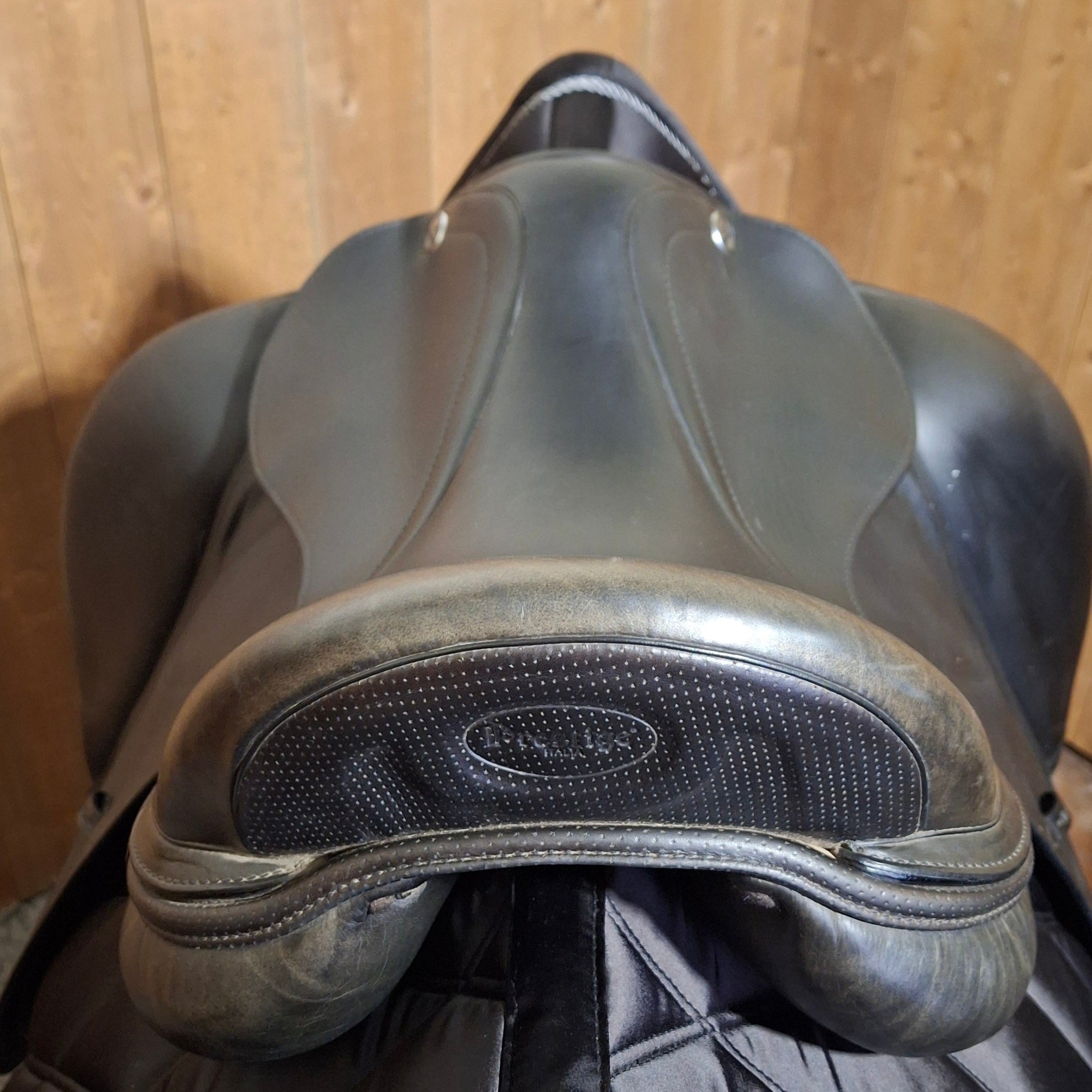 Used Prestige X-D1 17" Dressage Saddle