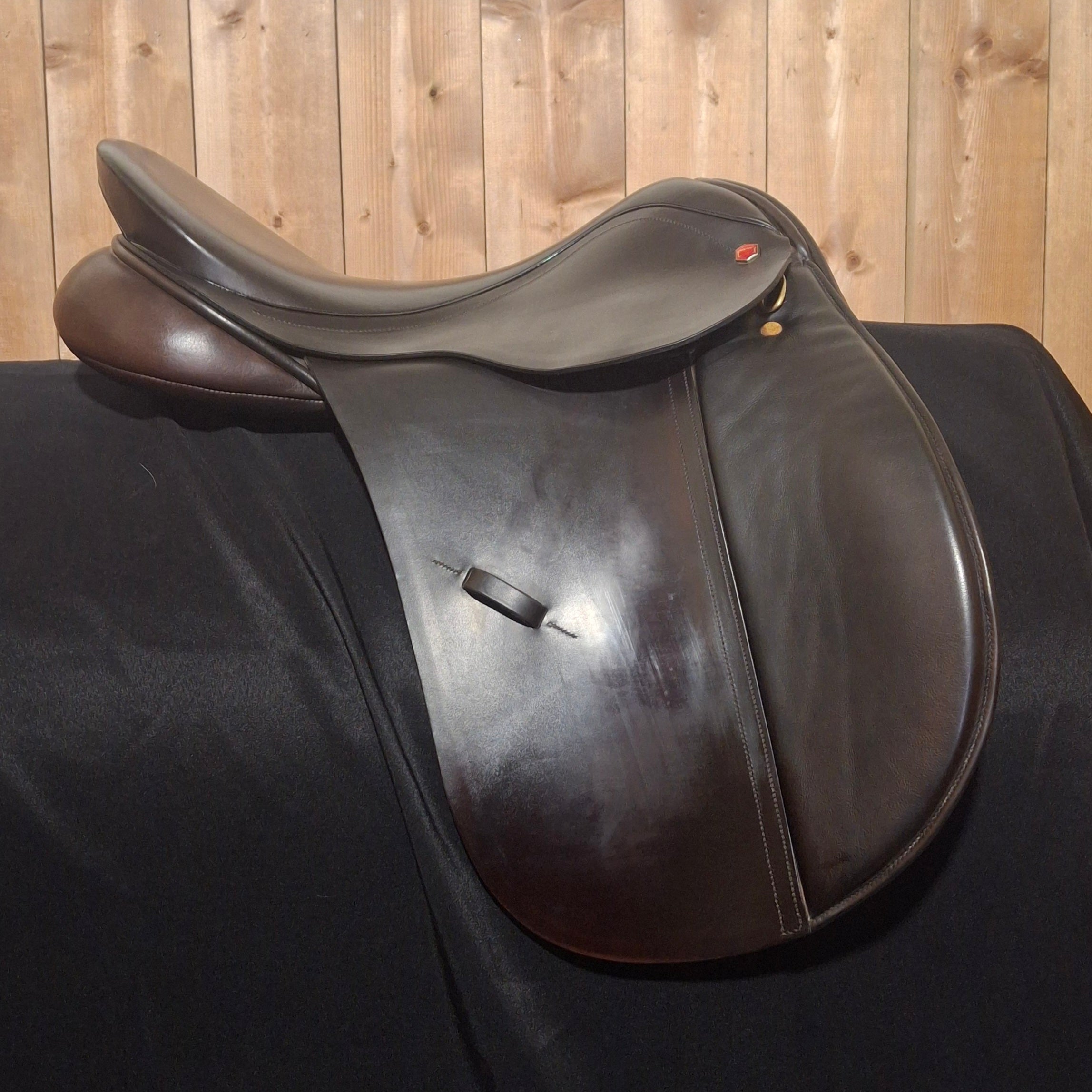 Used 18" Albion Legend K2 GP/All-Purpose Saddle