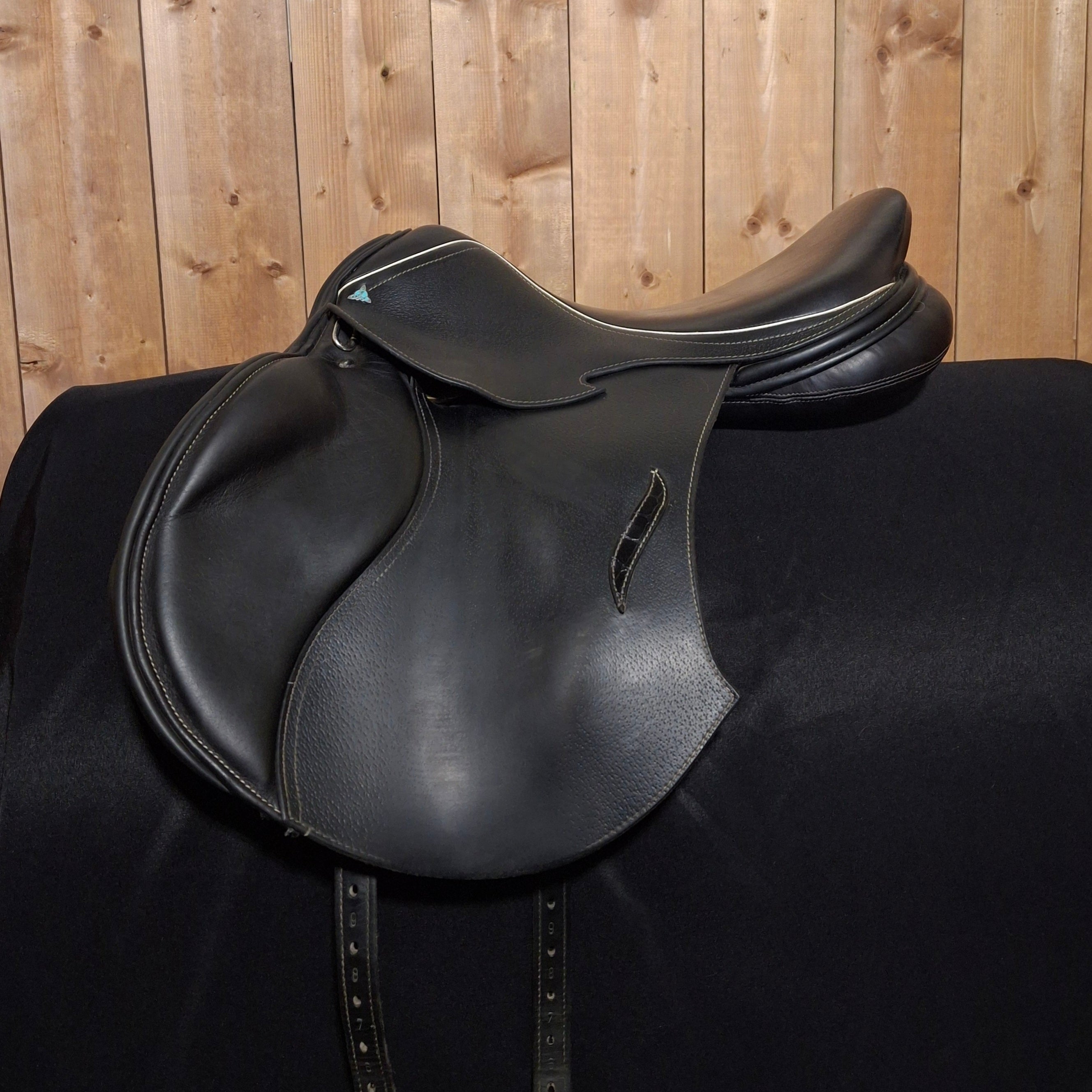Used 17" Bliss of London Regency Jump Saddle