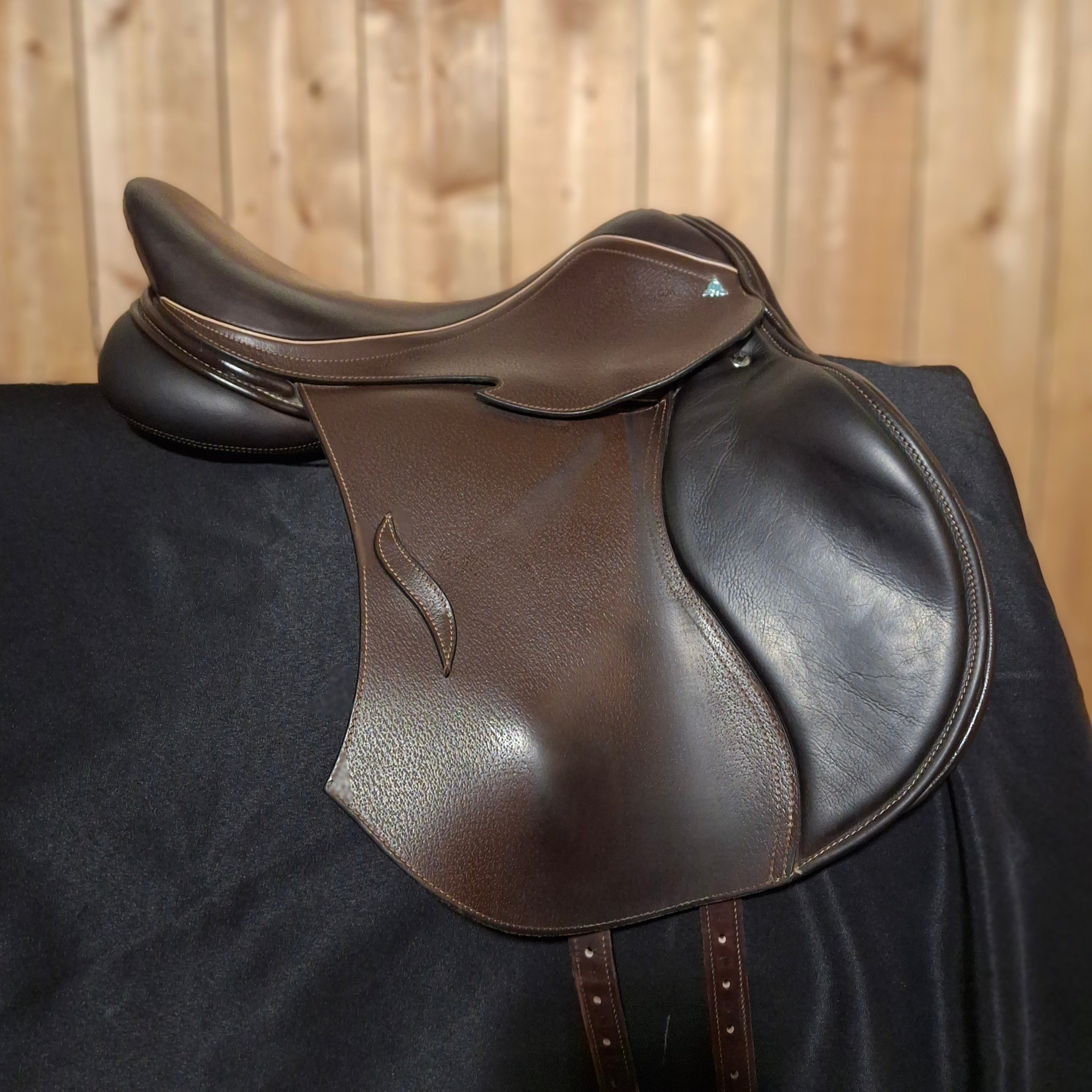 Used 17" Bliss of London Regency Jump Saddle